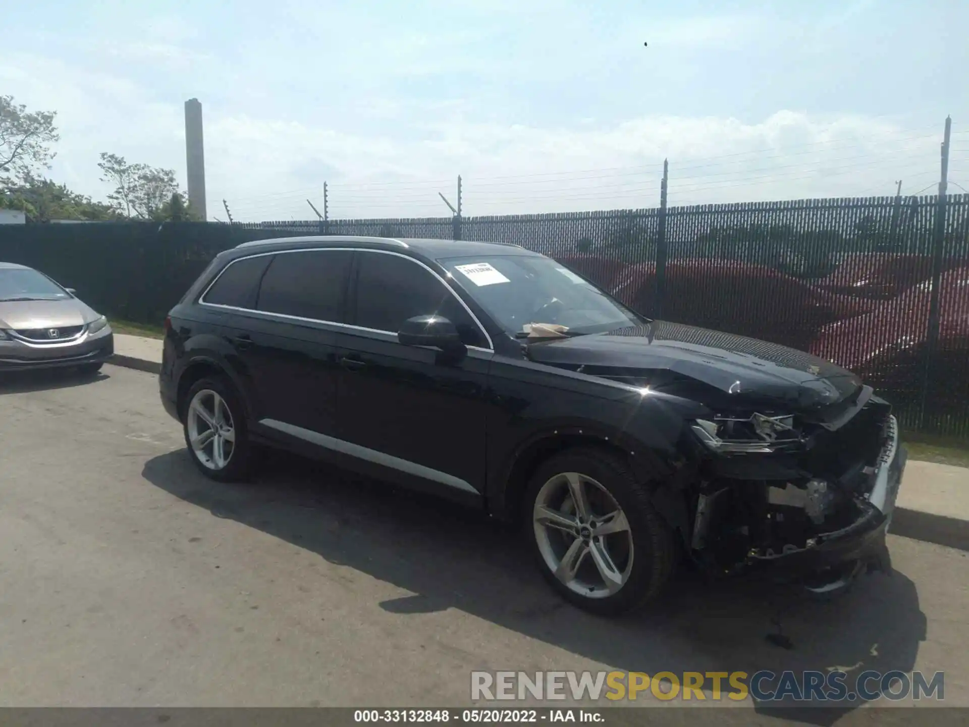 1 Photograph of a damaged car WA1VAAF7XKD023174 AUDI Q7 2019