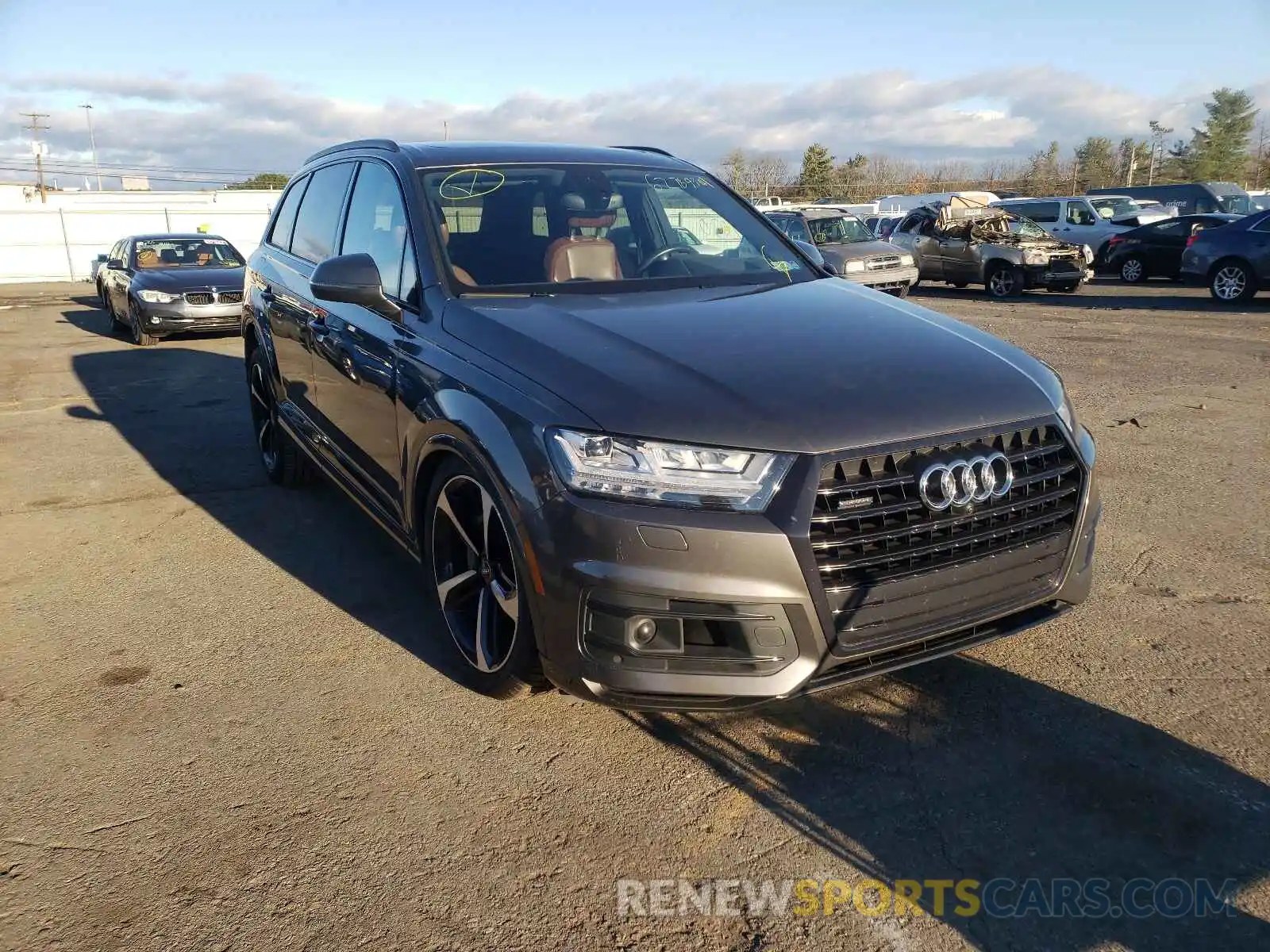 1 Photograph of a damaged car WA1VAAF7XKD023658 AUDI Q7 2019