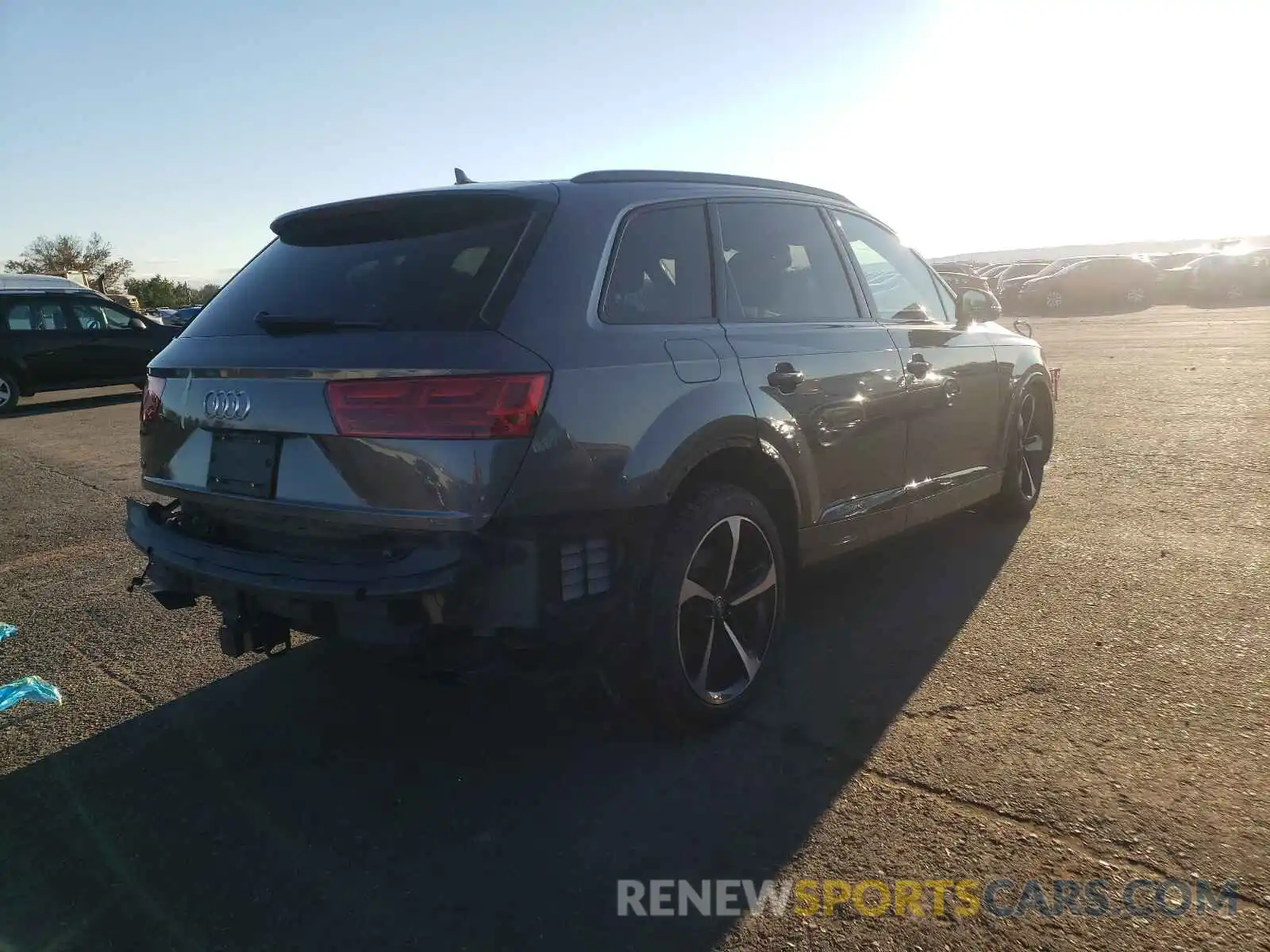 4 Фотография поврежденного автомобиля WA1VAAF7XKD023658 AUDI Q7 2019