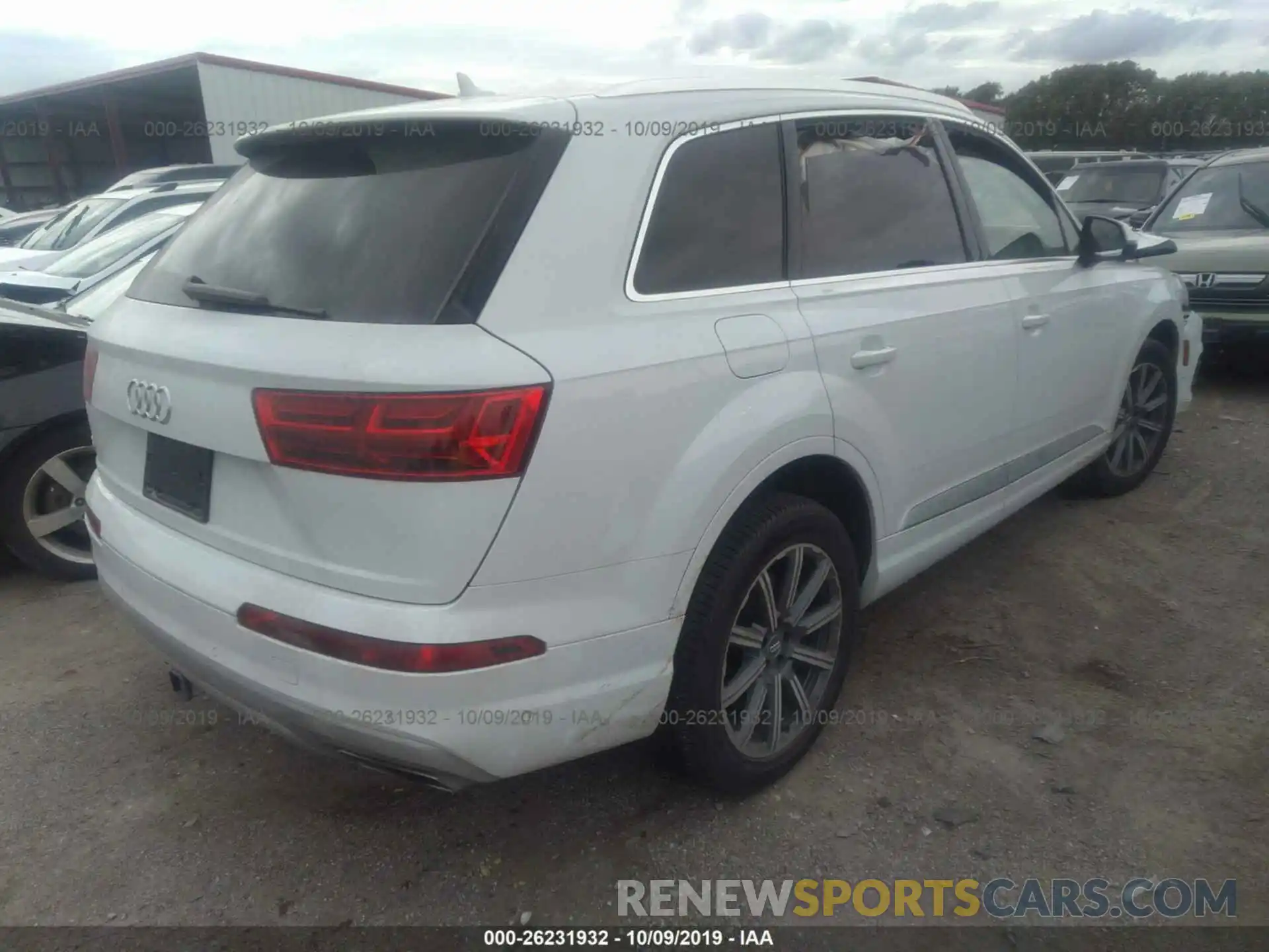 4 Фотография поврежденного автомобиля WA1VAAF7XKD025412 AUDI Q7 2019