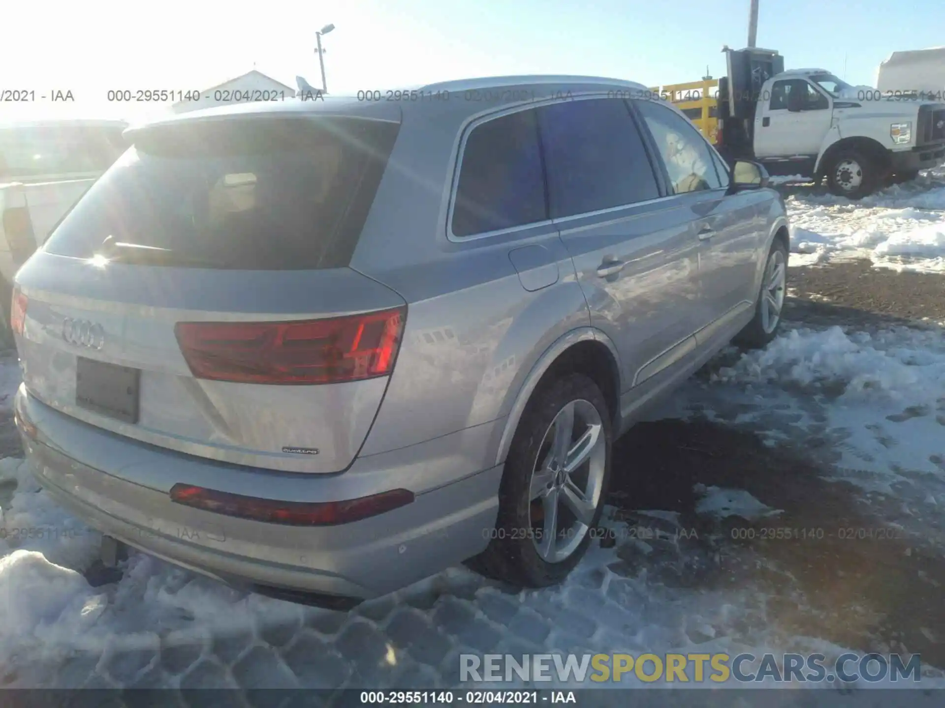 4 Фотография поврежденного автомобиля WA1VAAF7XKD033882 AUDI Q7 2019