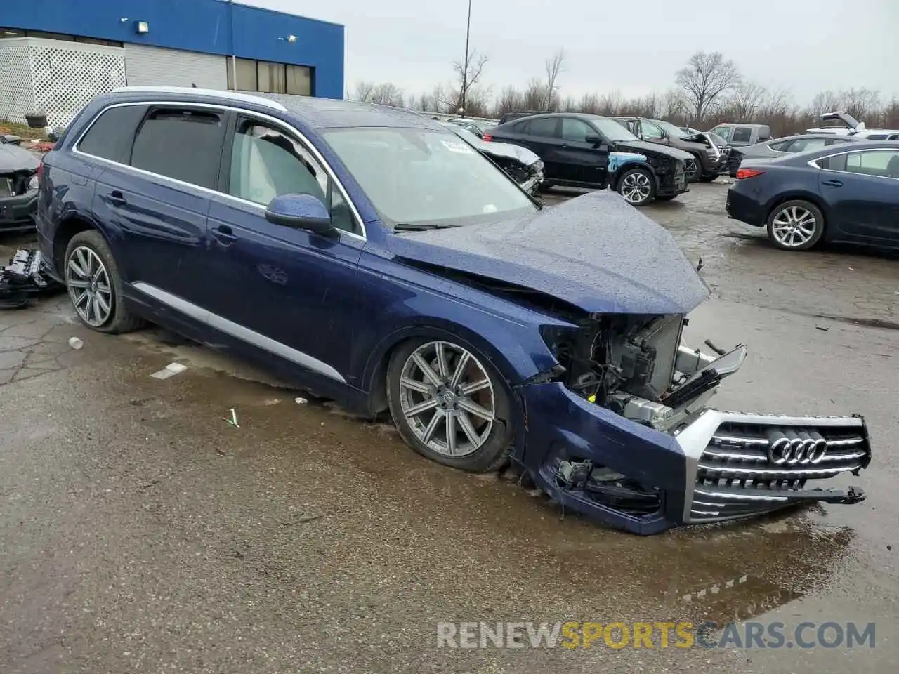 4 Photograph of a damaged car WA1VAAF7XKD038032 AUDI Q7 2019