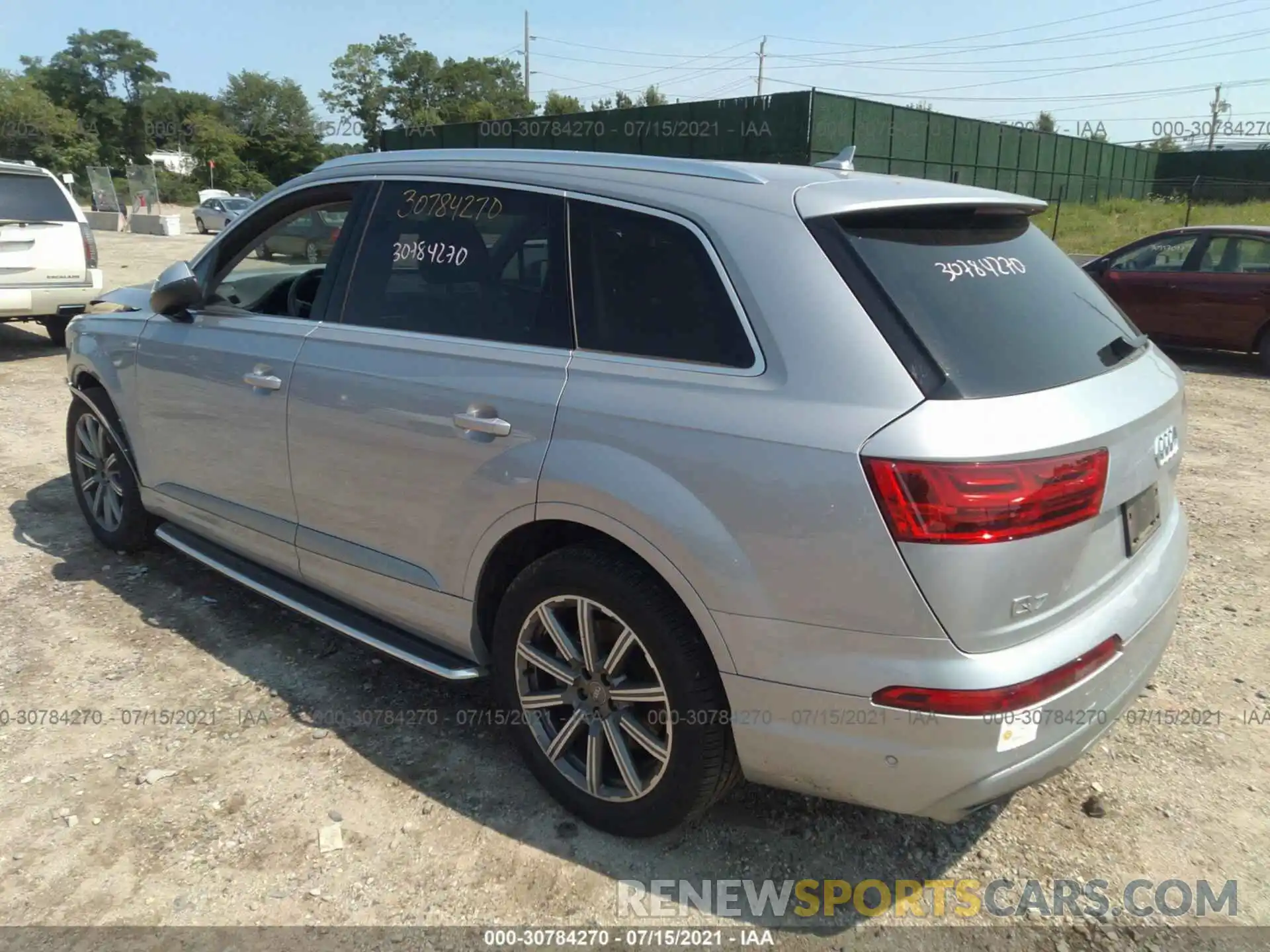 3 Фотография поврежденного автомобиля WA1VABF71KD005216 AUDI Q7 2019