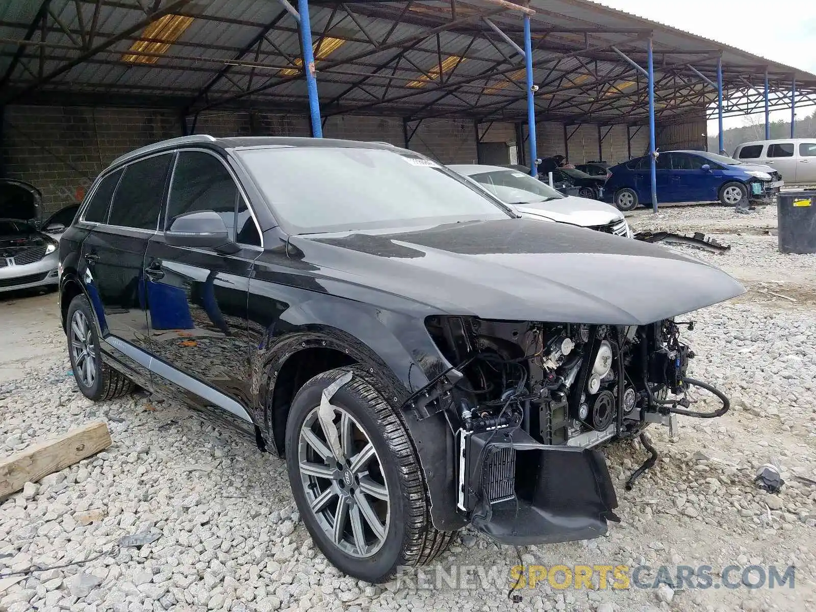 1 Photograph of a damaged car WA1VABF74KD041644 AUDI Q7 2019