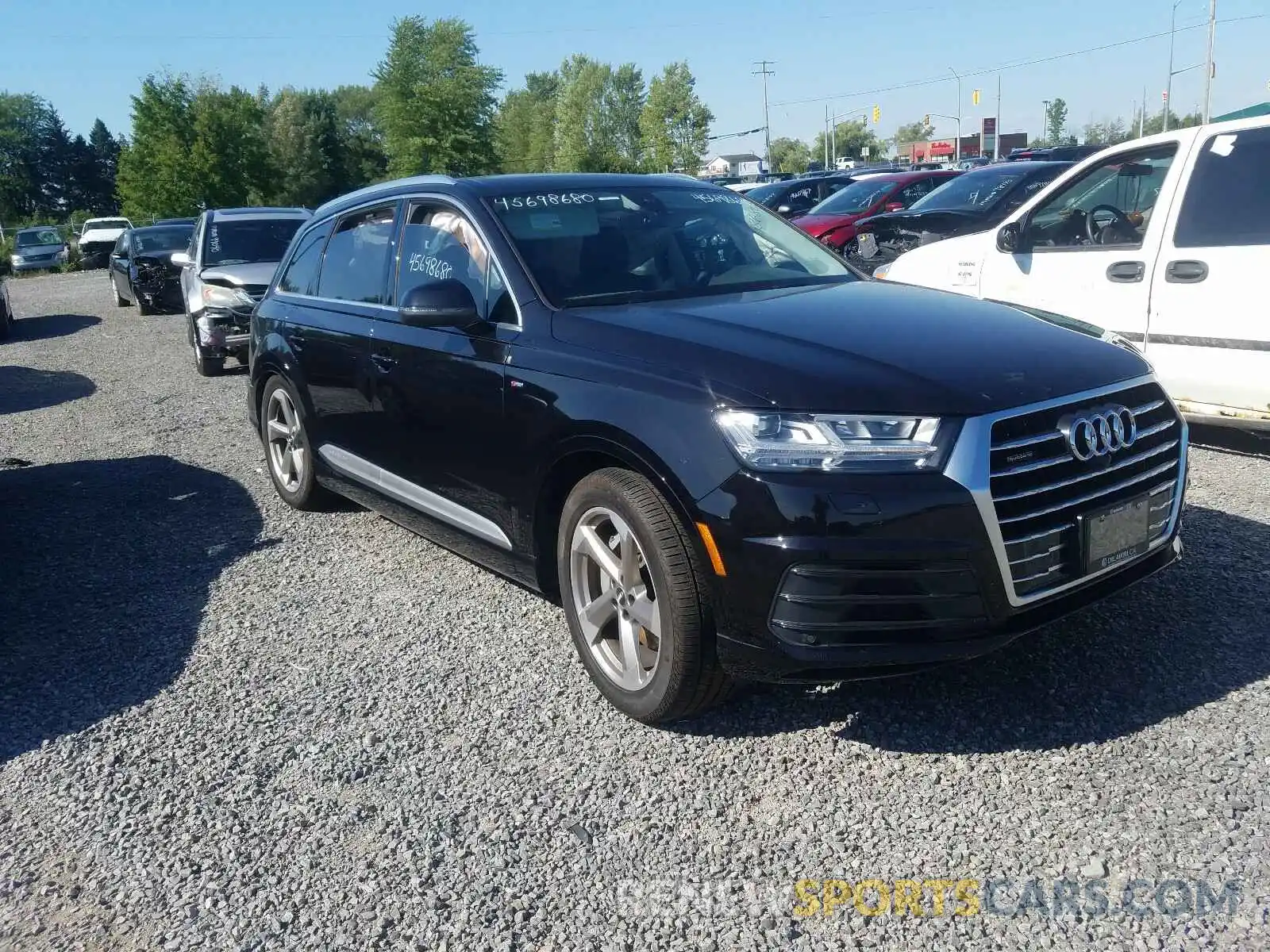 1 Photograph of a damaged car WA1WAAF75KD029145 AUDI Q7 2019