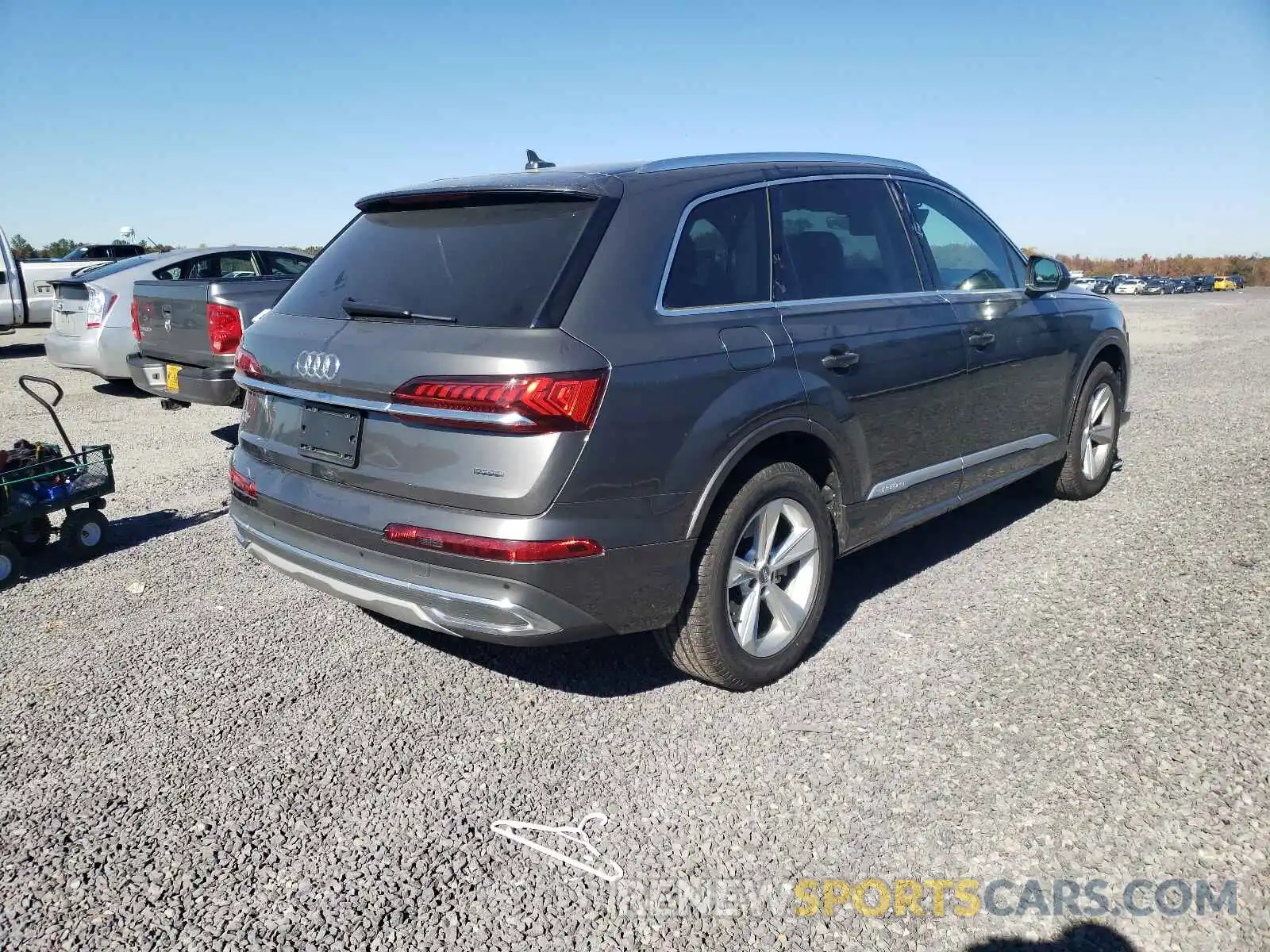 4 Фотография поврежденного автомобиля WA1AJAF70LD007632 AUDI Q7 2020