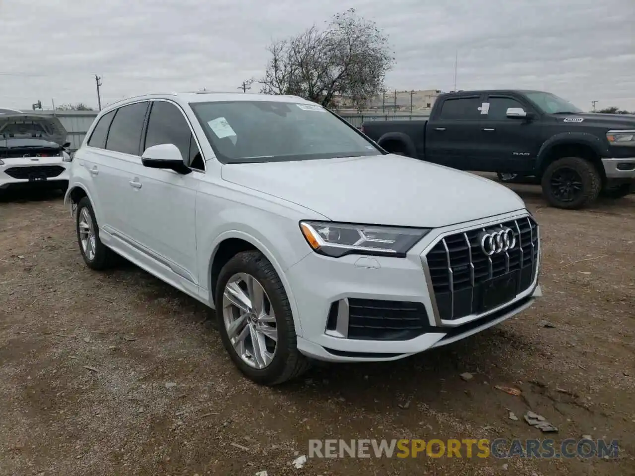 1 Photograph of a damaged car WA1AJAF70LD008425 AUDI Q7 2020