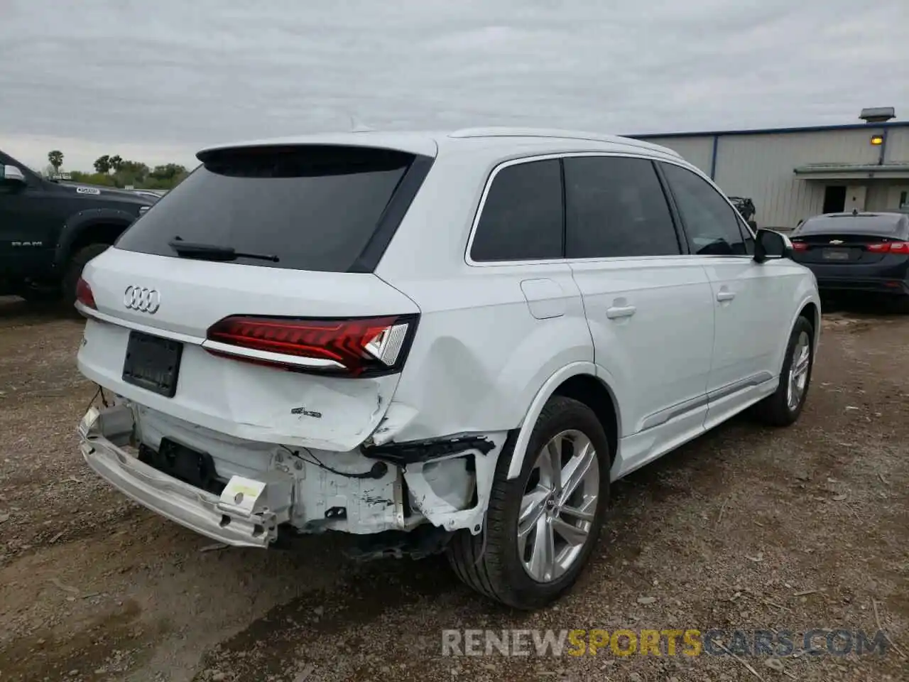 4 Photograph of a damaged car WA1AJAF70LD008425 AUDI Q7 2020