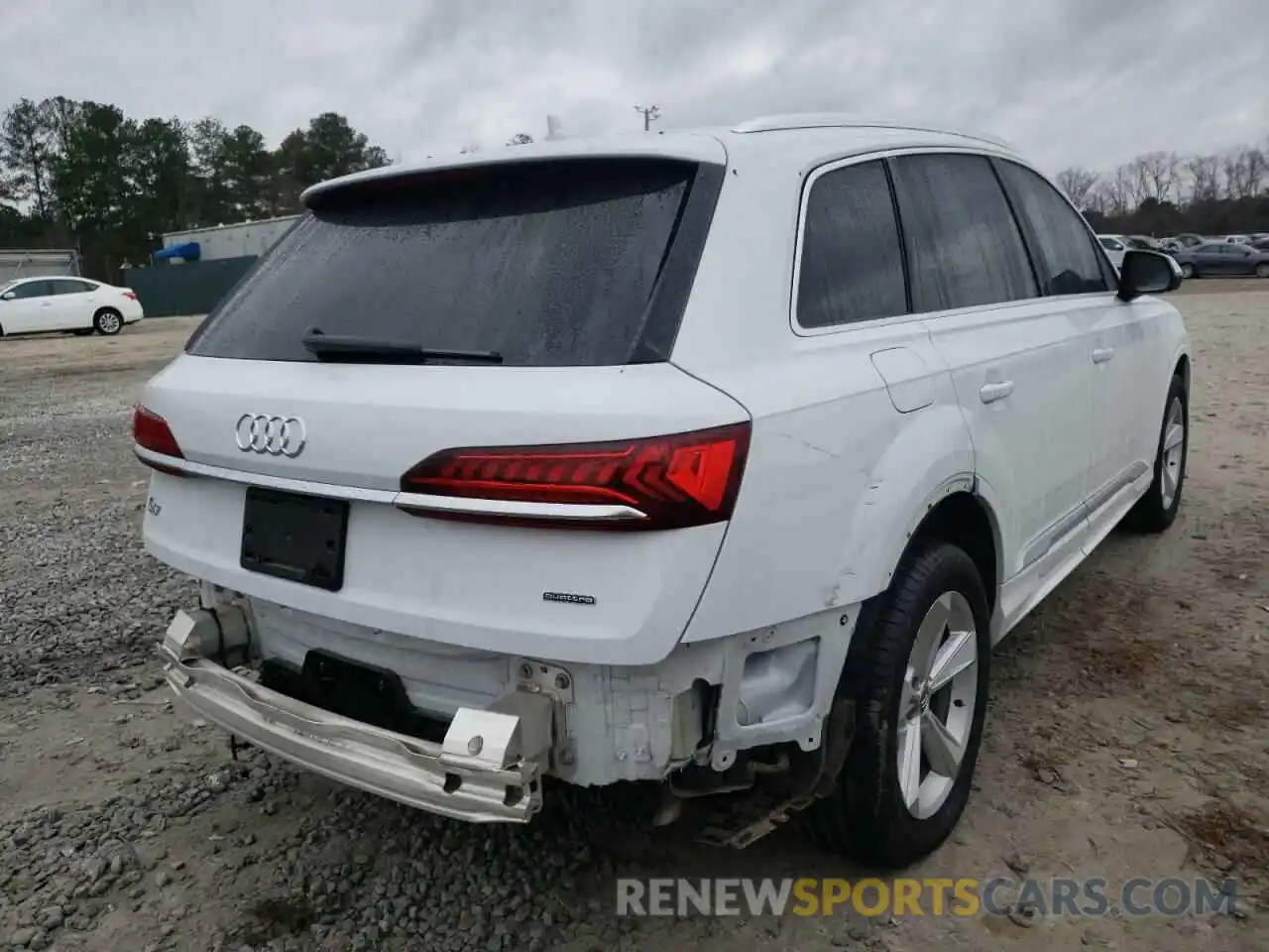 4 Photograph of a damaged car WA1AJAF70LD011101 AUDI Q7 2020