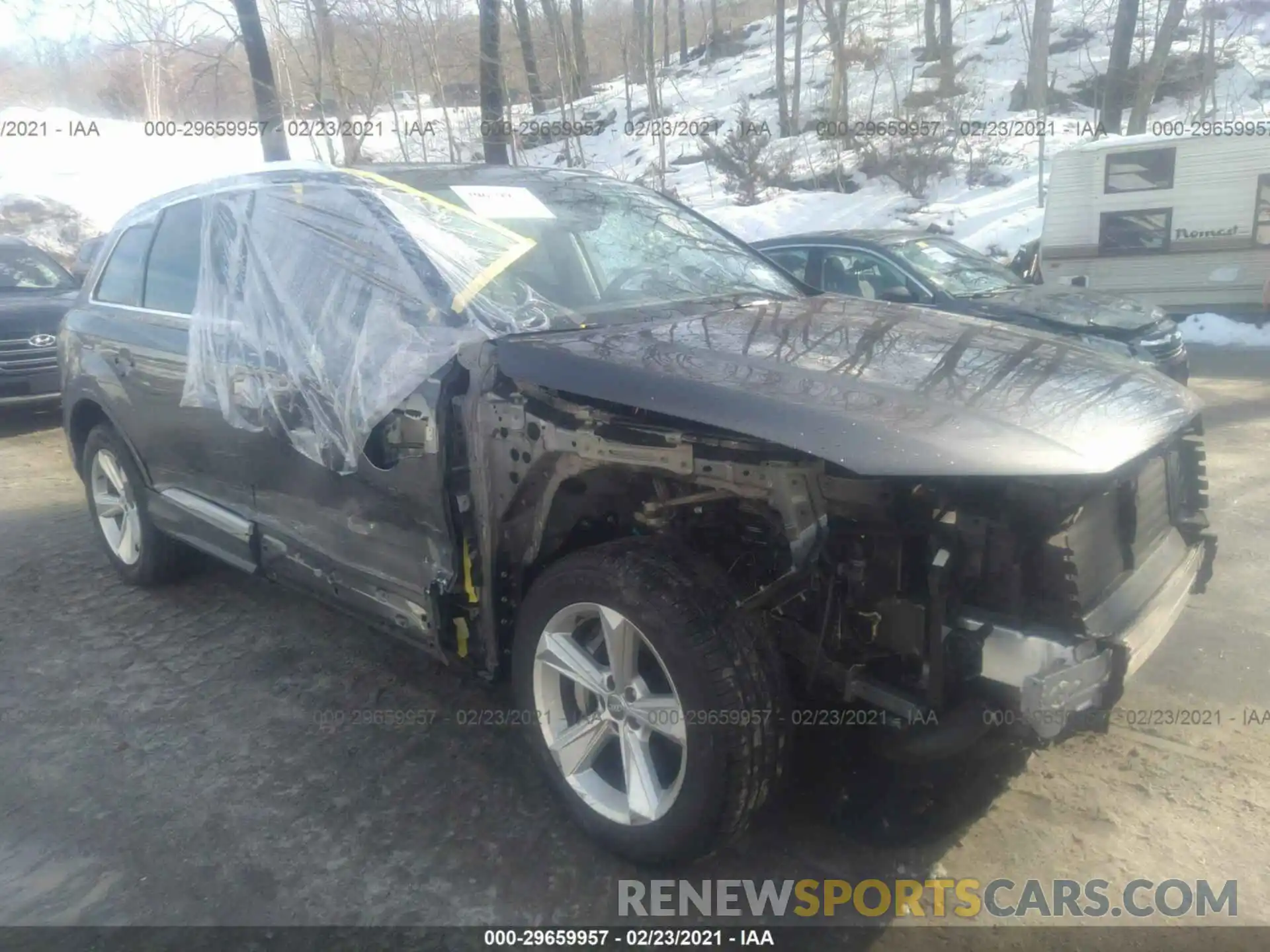 1 Photograph of a damaged car WA1AJAF75LD008811 AUDI Q7 2020