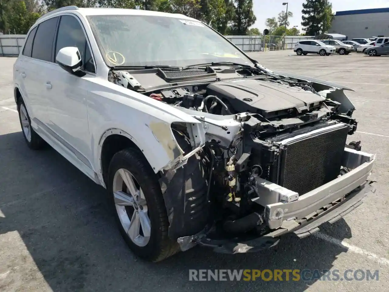 1 Photograph of a damaged car WA1AJAF75LD010283 AUDI Q7 2020