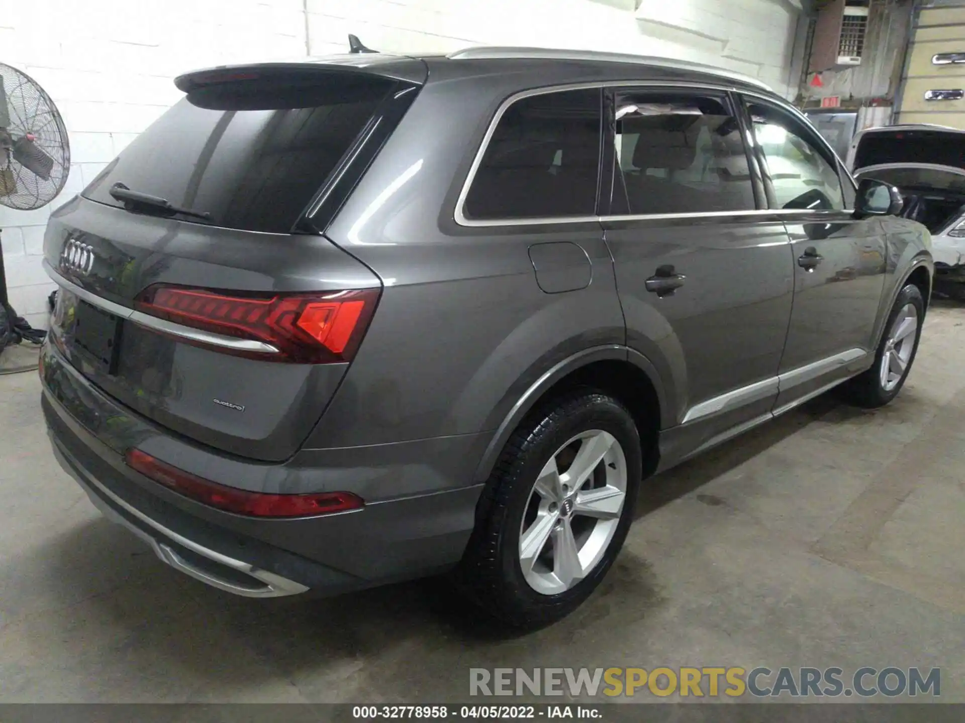 4 Photograph of a damaged car WA1AJAF77LD007451 AUDI Q7 2020