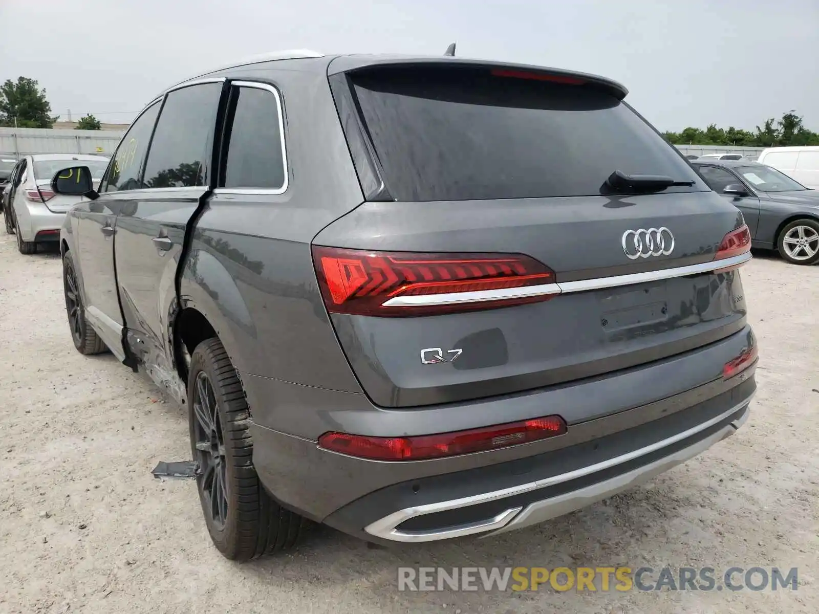 3 Фотография поврежденного автомобиля WA1AJAF77LD009958 AUDI Q7 2020