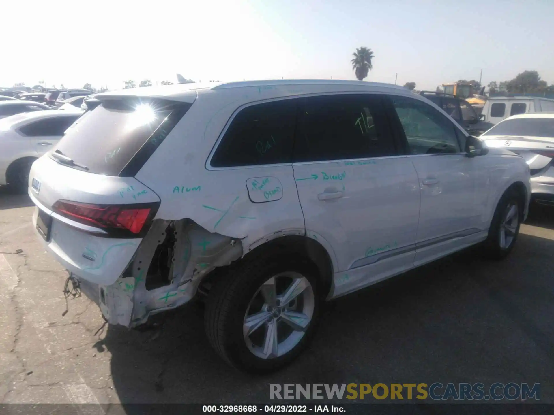 4 Photograph of a damaged car WA1AJAF79LD006334 AUDI Q7 2020