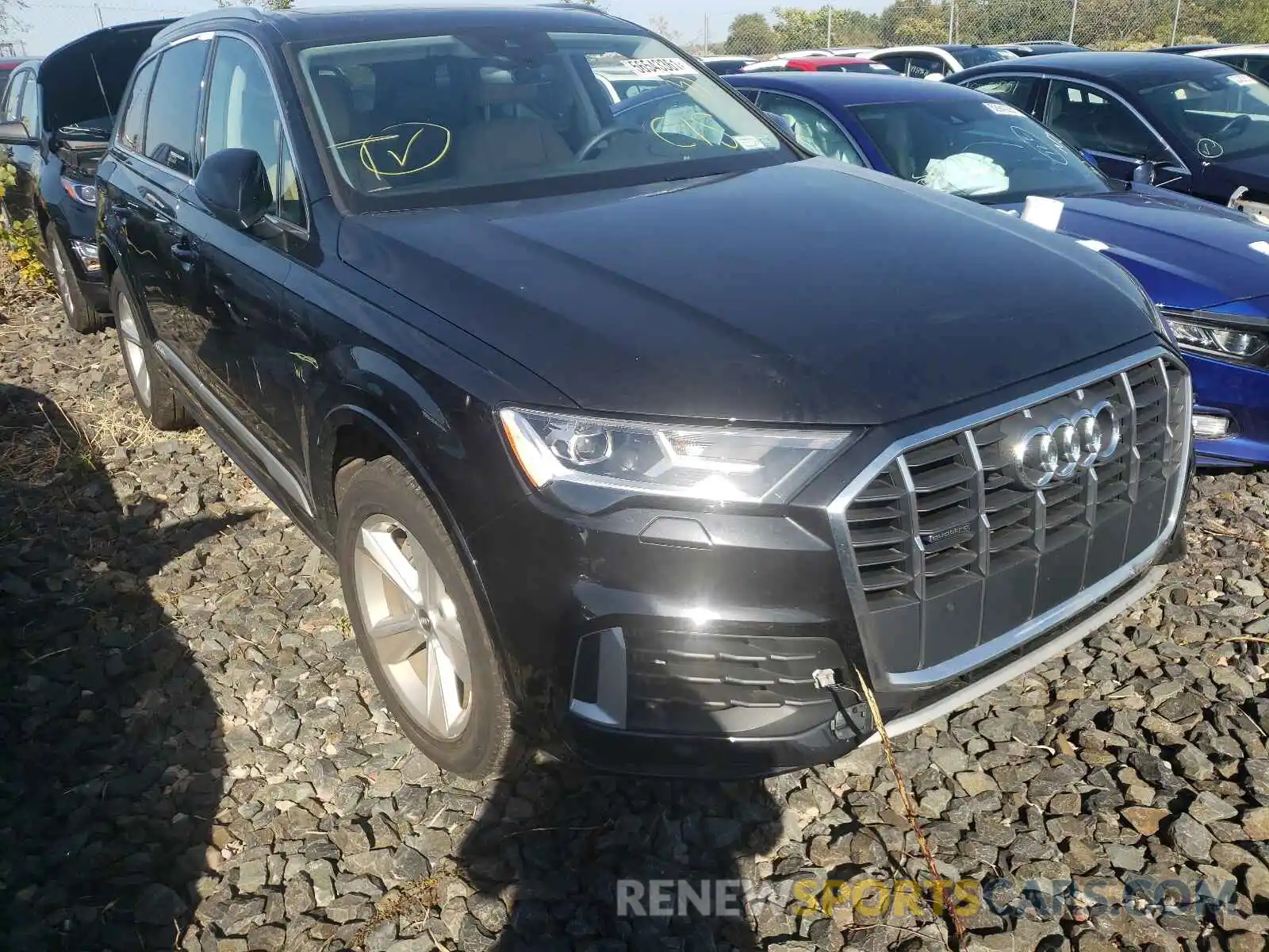 1 Photograph of a damaged car WA1AXAF72LD000213 AUDI Q7 2020