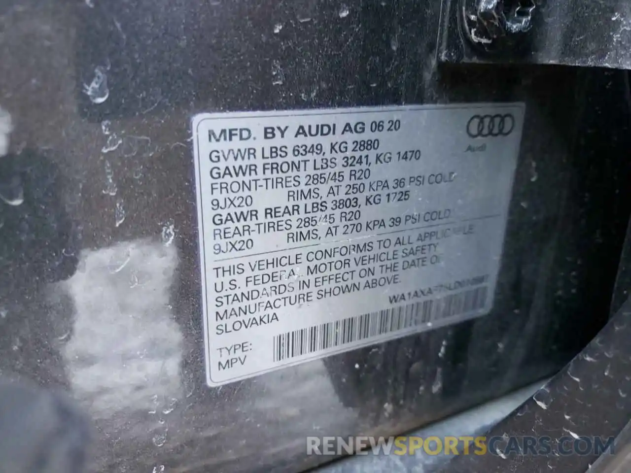 10 Photograph of a damaged car WA1AXAF75LD010587 AUDI Q7 2020