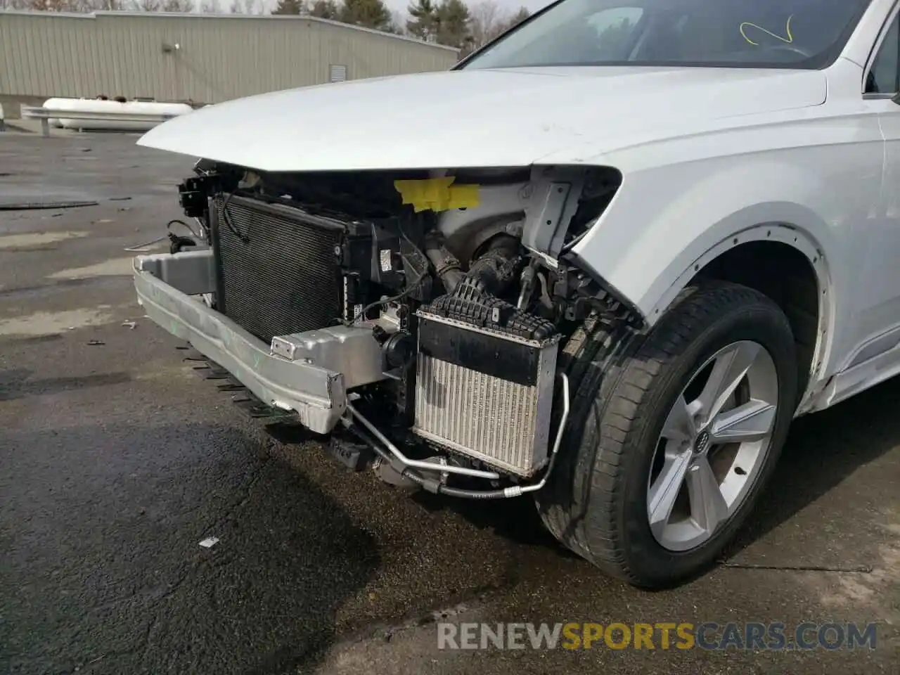 9 Photograph of a damaged car WA1AXAF78LD000992 AUDI Q7 2020