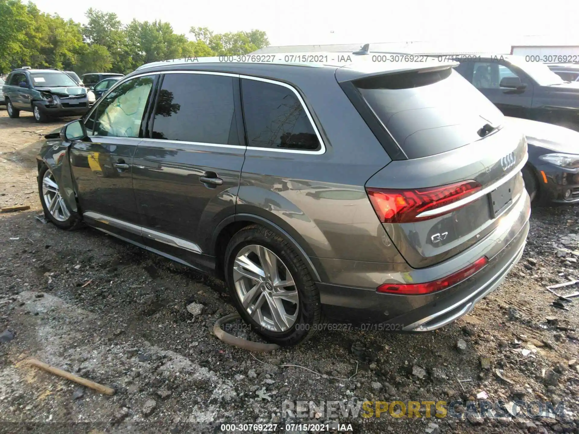 3 Photograph of a damaged car WA1LJAF72LD009729 AUDI Q7 2020