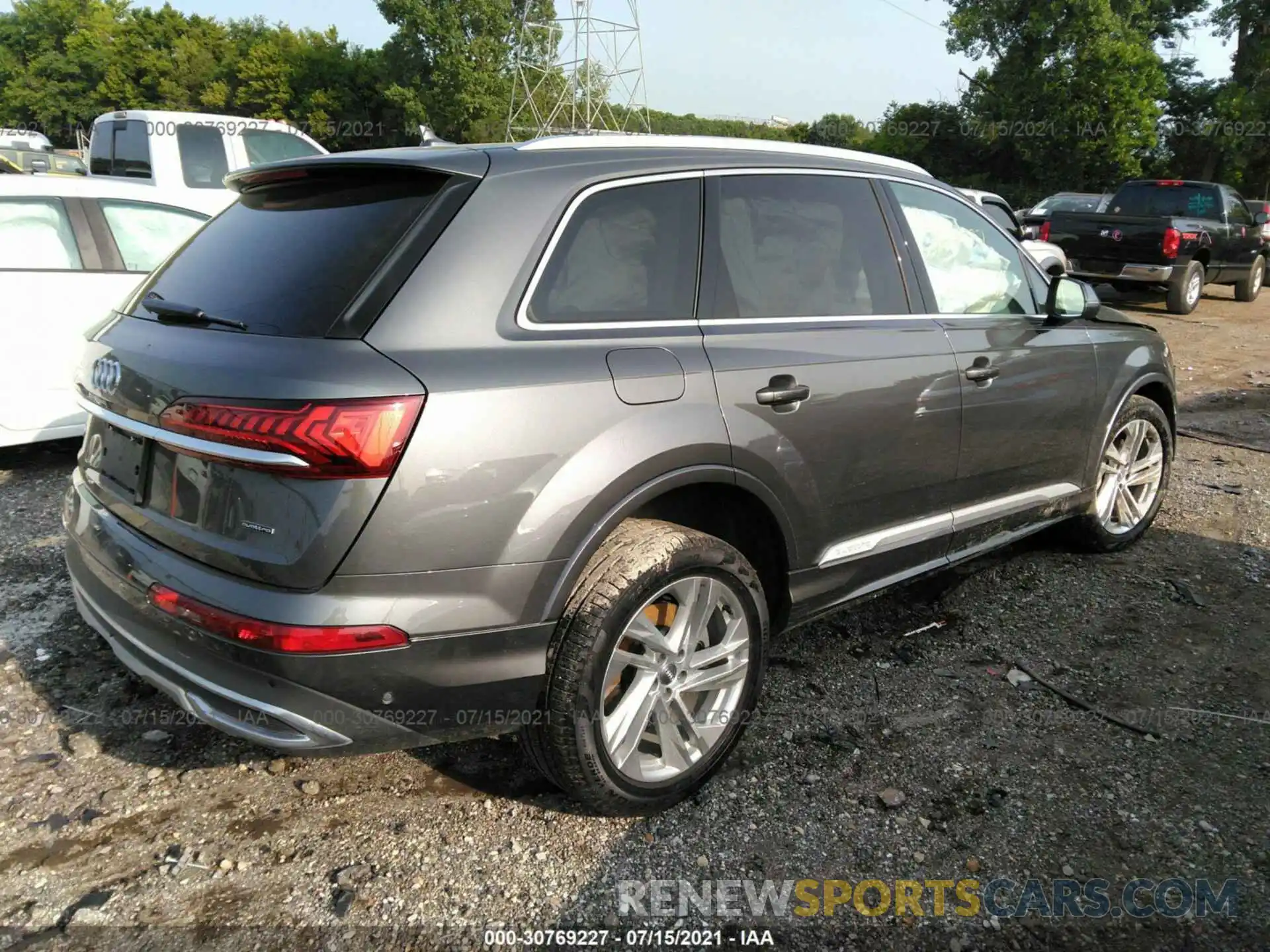 4 Photograph of a damaged car WA1LJAF72LD009729 AUDI Q7 2020