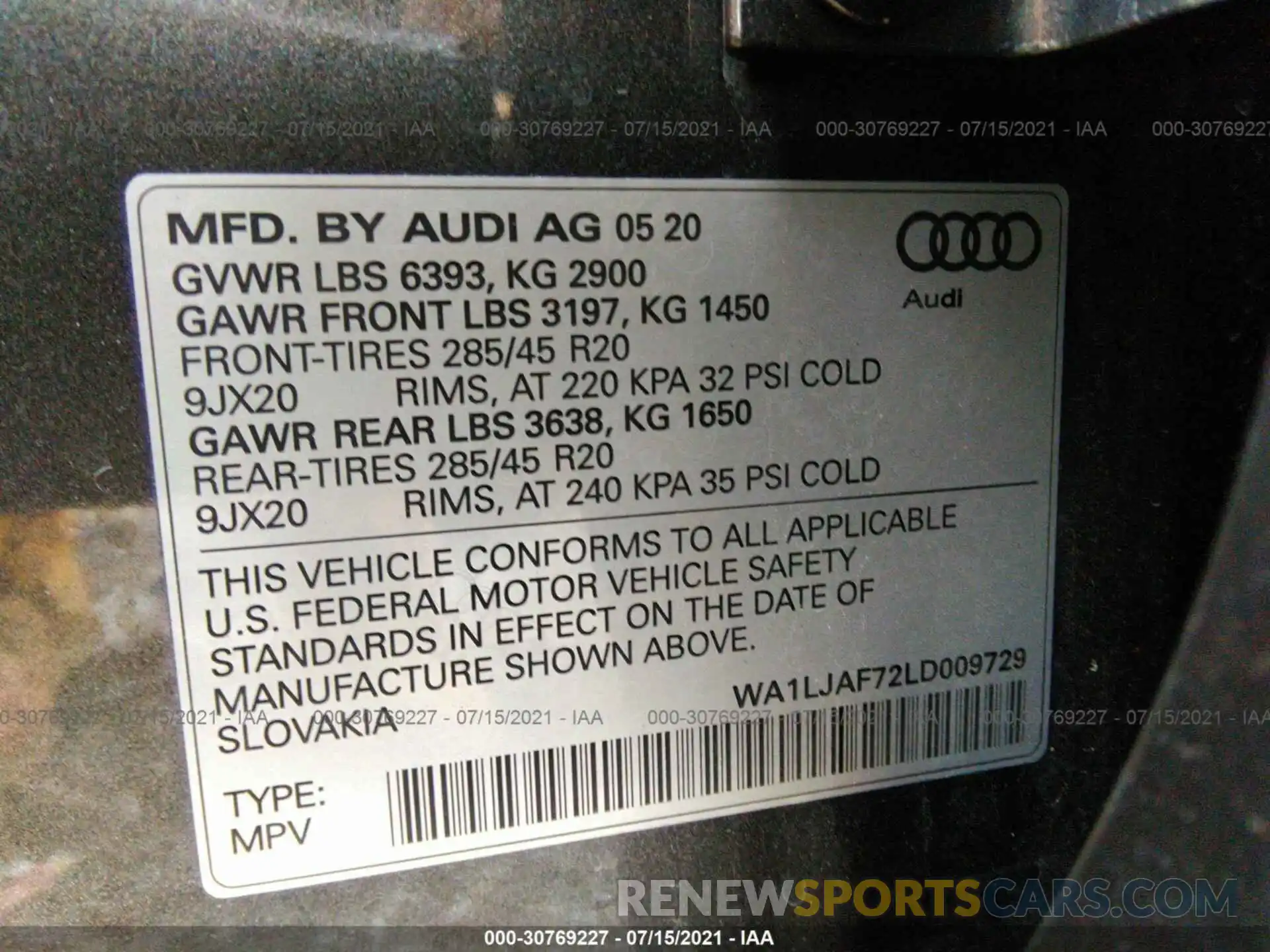 9 Photograph of a damaged car WA1LJAF72LD009729 AUDI Q7 2020