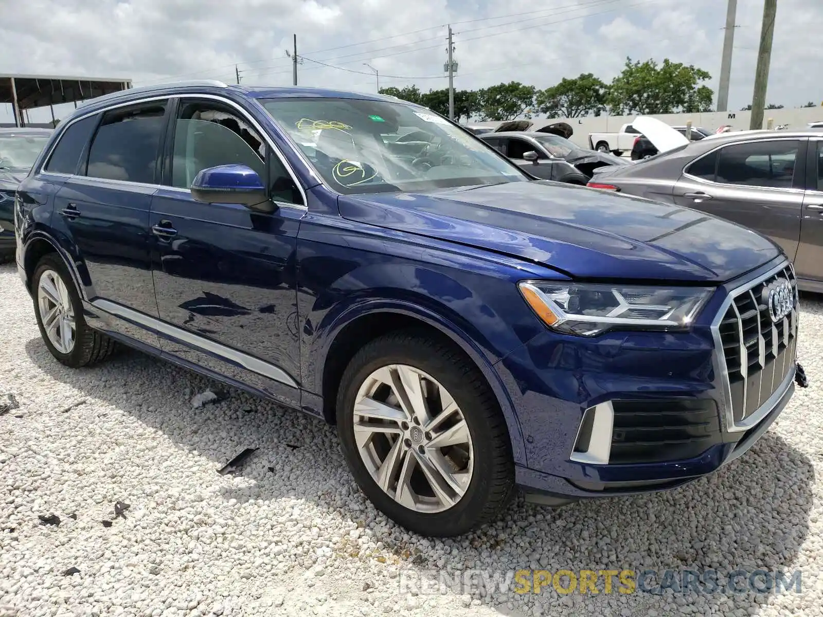 1 Photograph of a damaged car WA1LJAF73LD007200 AUDI Q7 2020