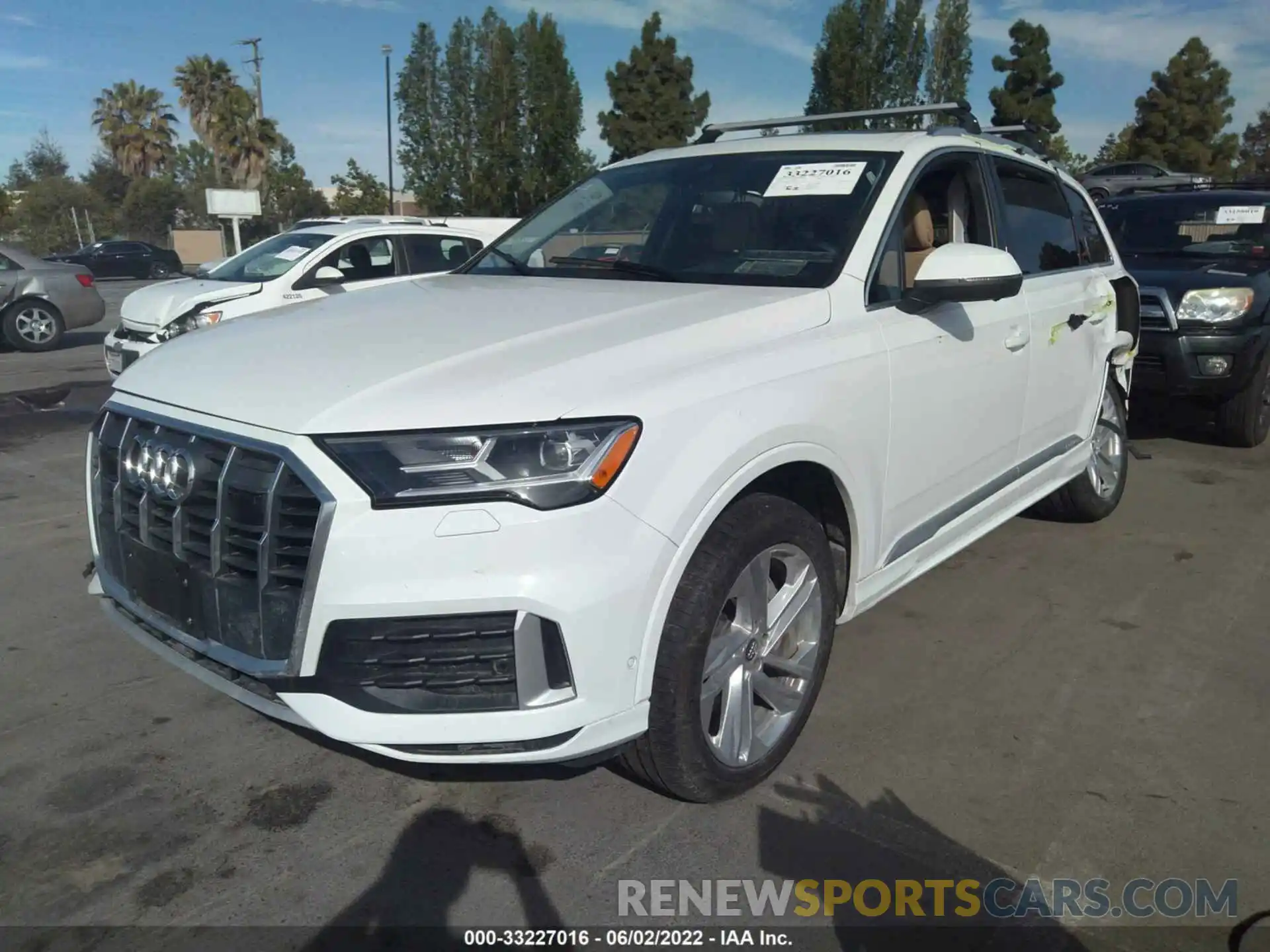 2 Photograph of a damaged car WA1LJAF75LD006808 AUDI Q7 2020