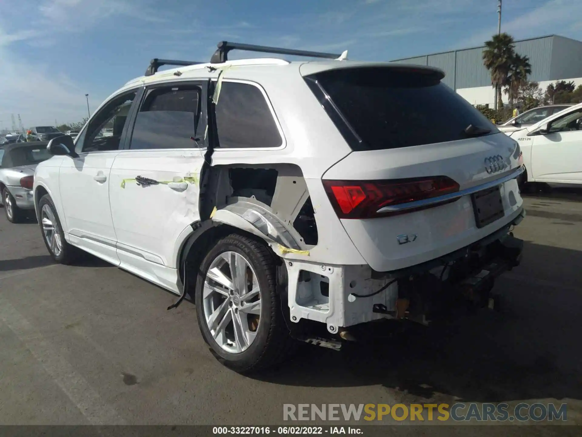 3 Photograph of a damaged car WA1LJAF75LD006808 AUDI Q7 2020