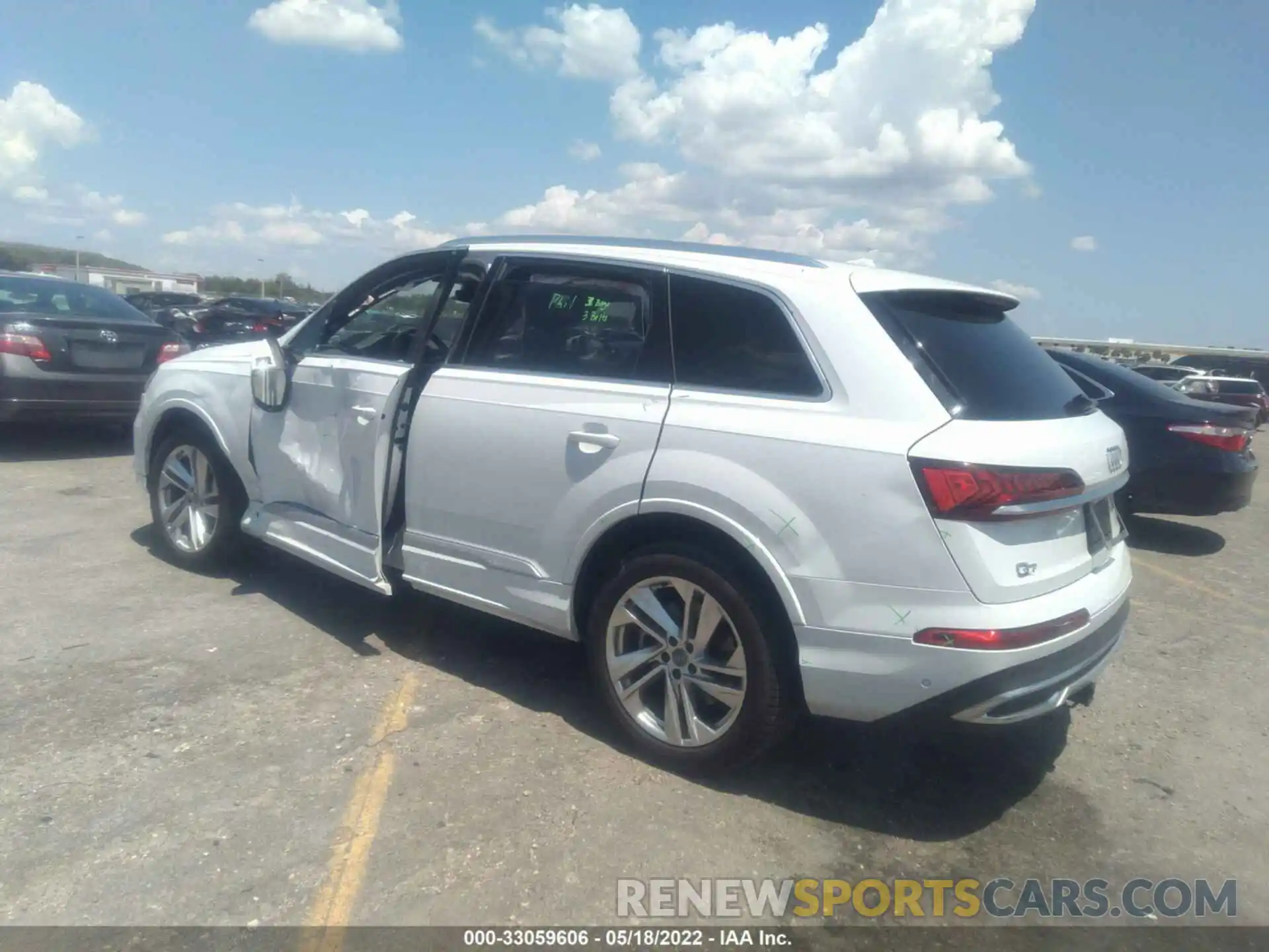 3 Фотография поврежденного автомобиля WA1LJAF76LD008132 AUDI Q7 2020