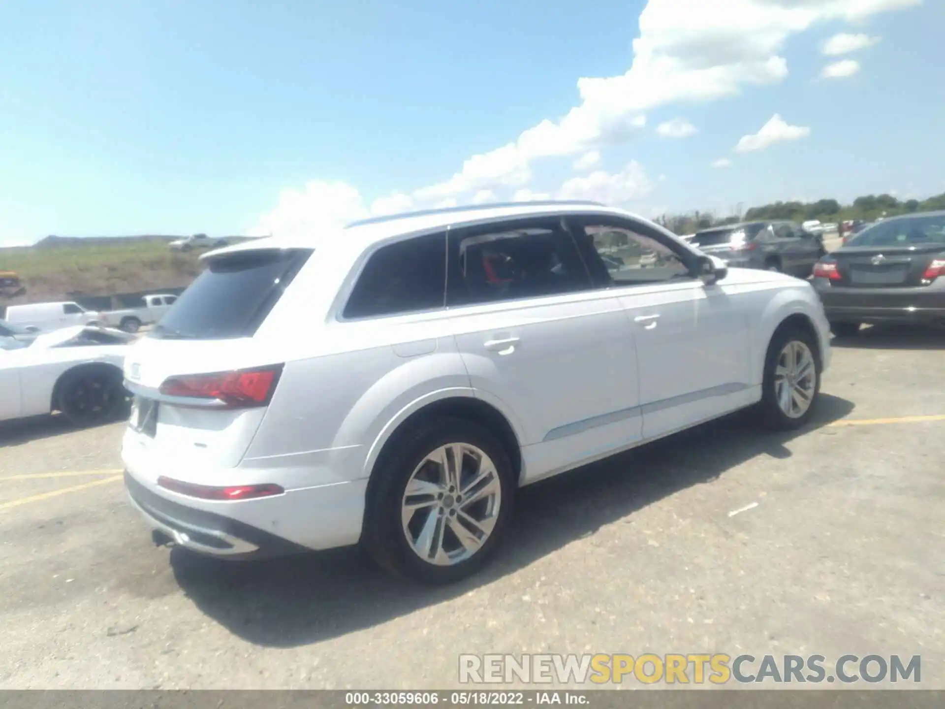 4 Photograph of a damaged car WA1LJAF76LD008132 AUDI Q7 2020