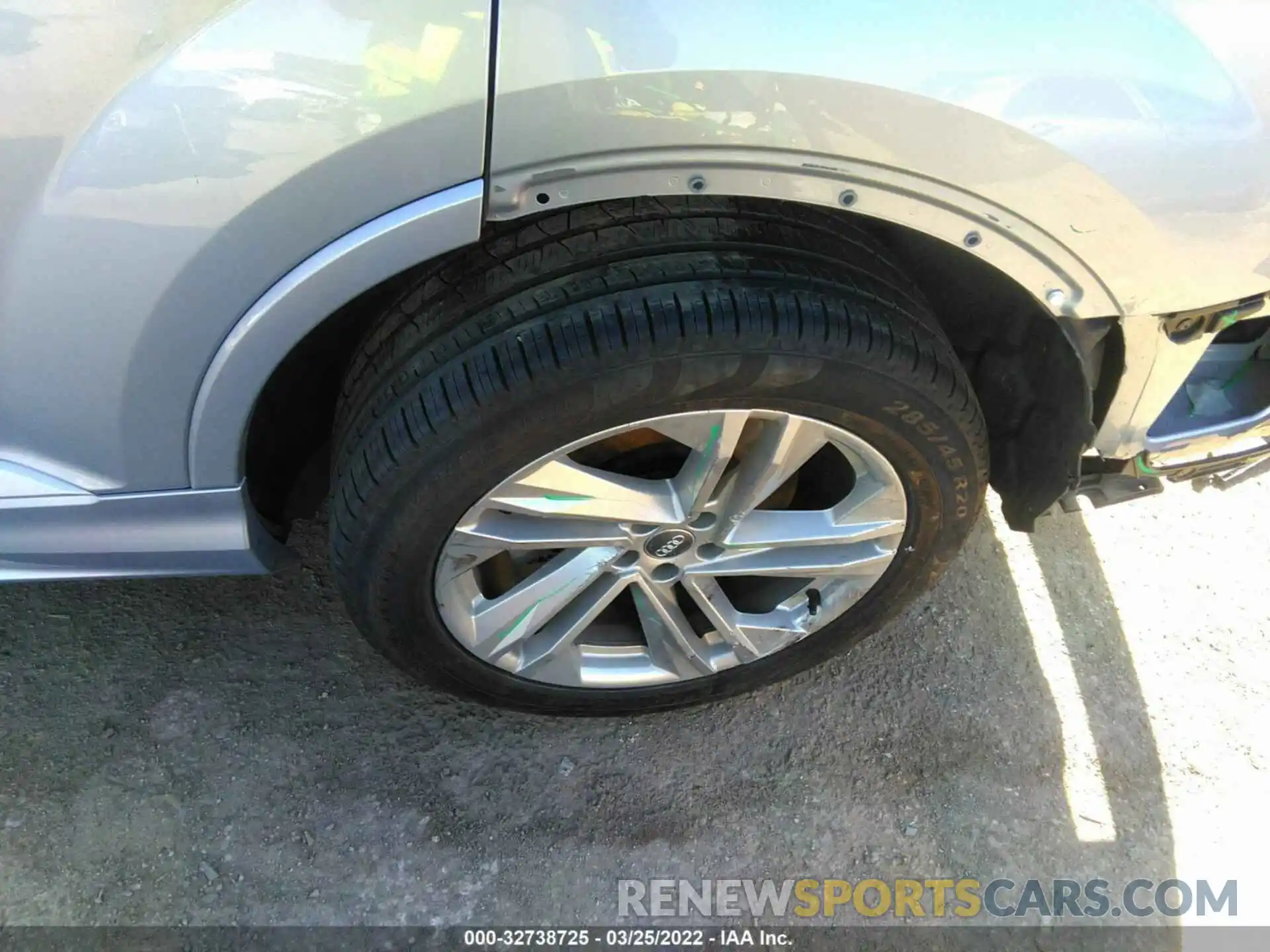 13 Photograph of a damaged car WA1LJAF78LD009878 AUDI Q7 2020