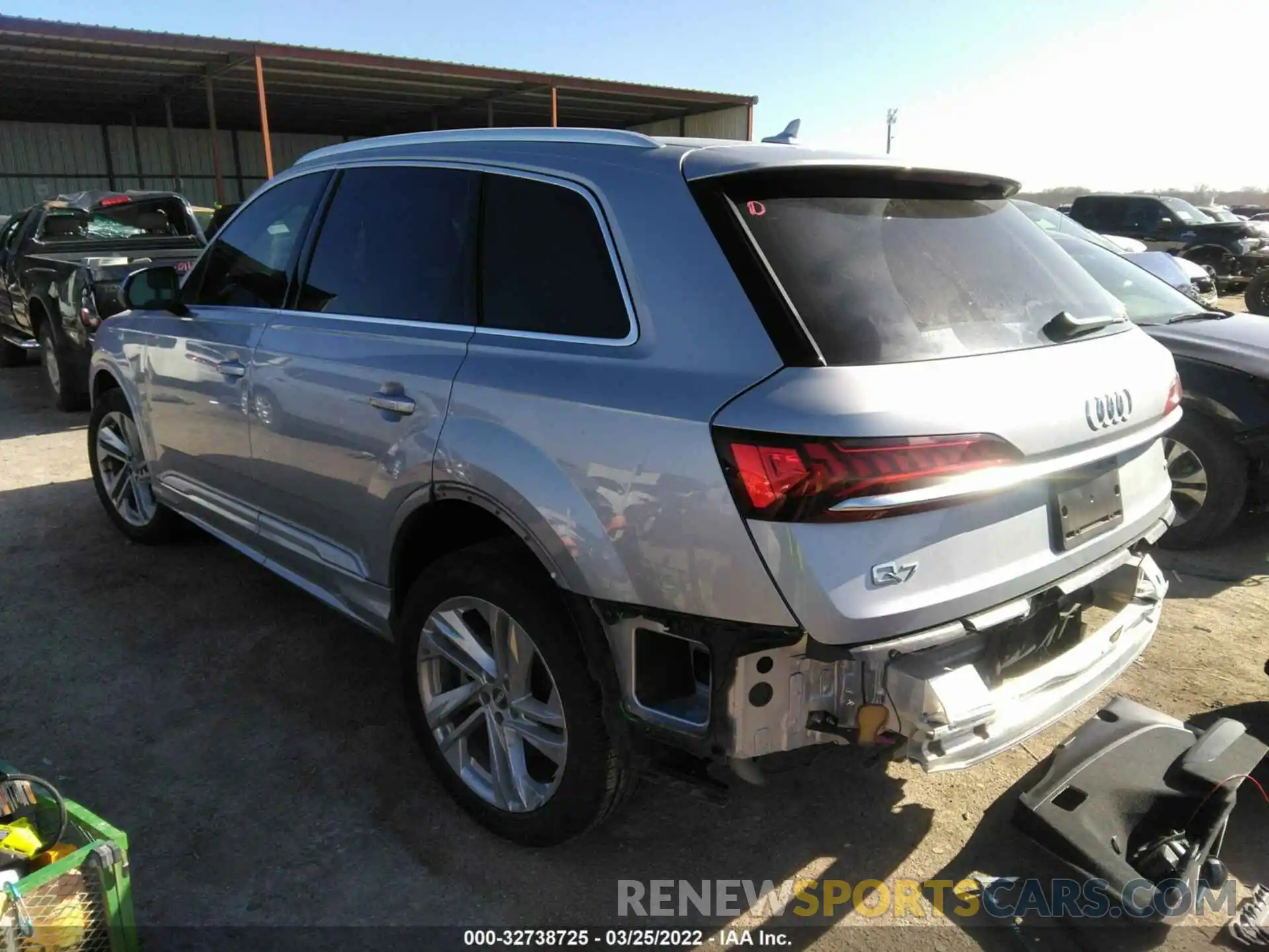 3 Фотография поврежденного автомобиля WA1LJAF78LD009878 AUDI Q7 2020