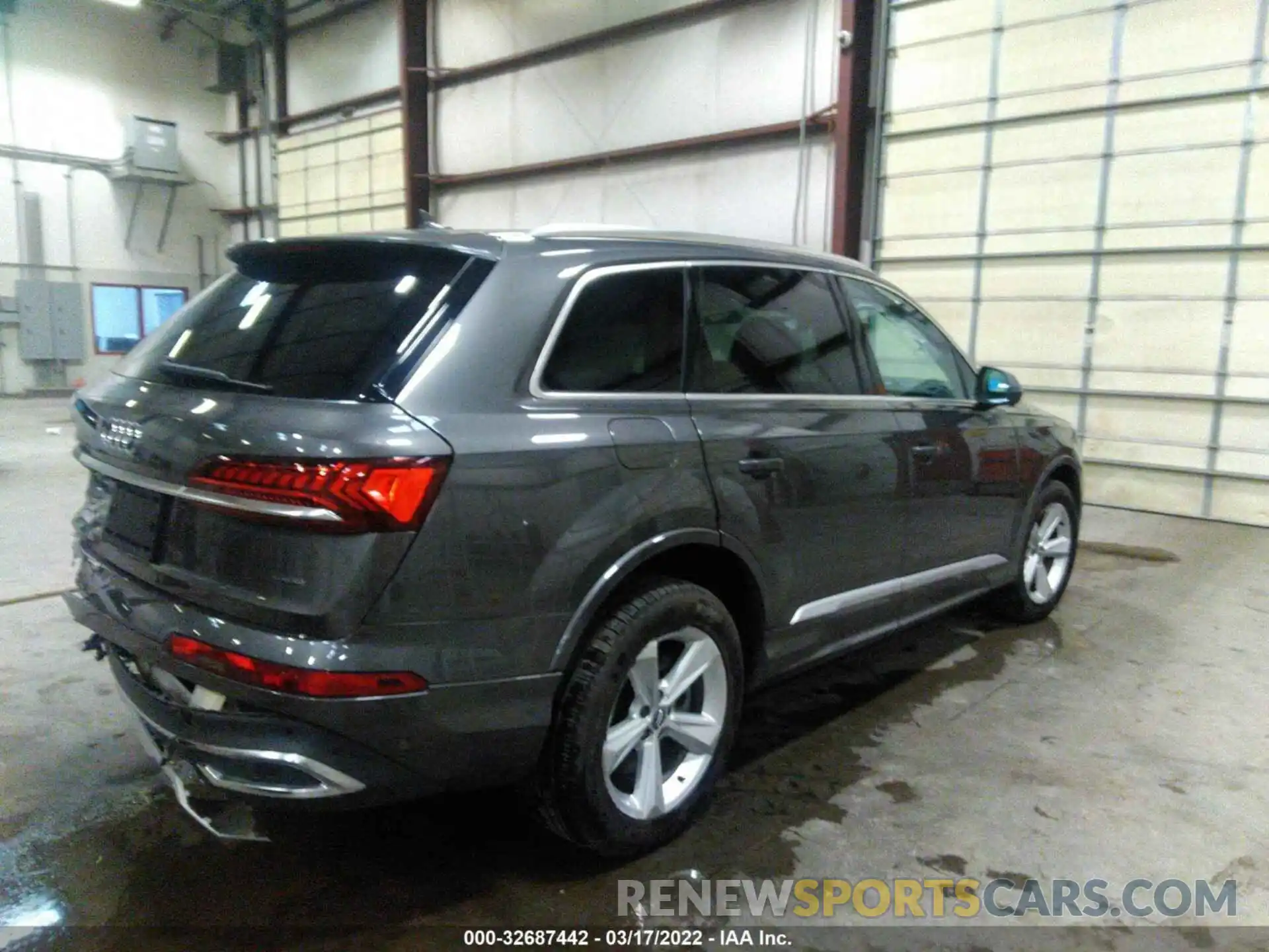 4 Photograph of a damaged car WA1LJAF78LD010237 AUDI Q7 2020