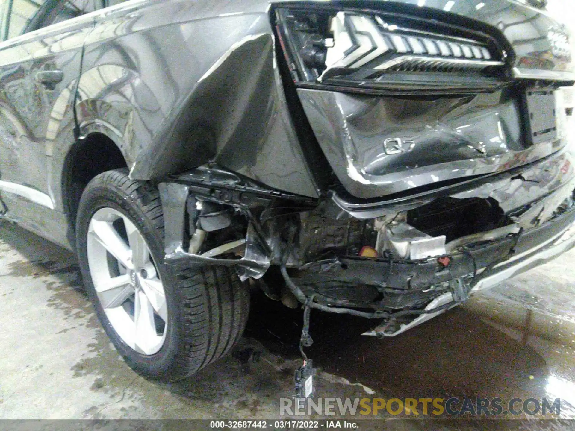 6 Photograph of a damaged car WA1LJAF78LD010237 AUDI Q7 2020