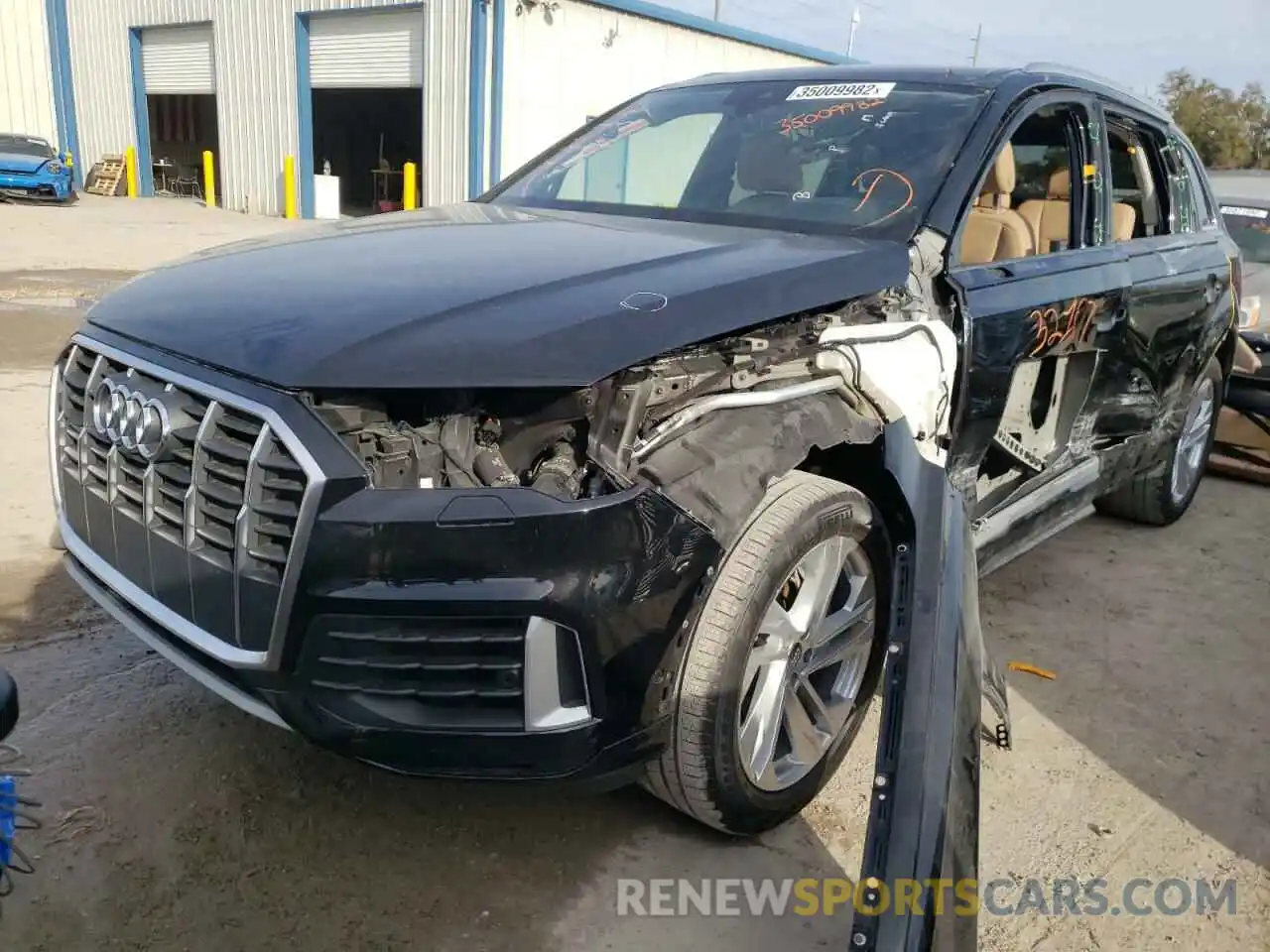 2 Photograph of a damaged car WA1LXAF72LD002424 AUDI Q7 2020