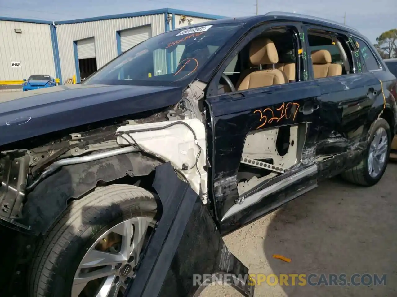 9 Photograph of a damaged car WA1LXAF72LD002424 AUDI Q7 2020