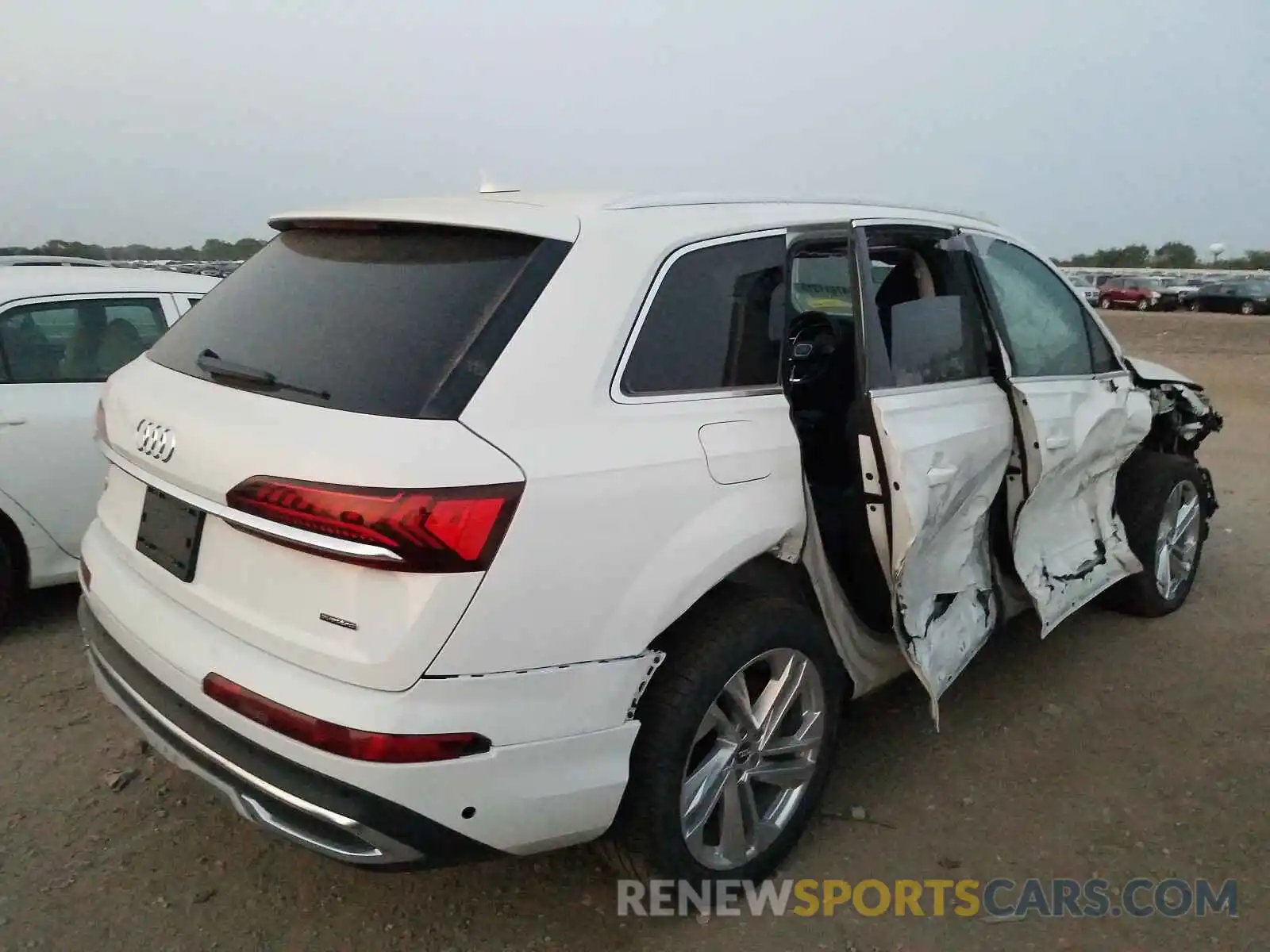 4 Фотография поврежденного автомобиля WA1LXAF72LD003315 AUDI Q7 2020