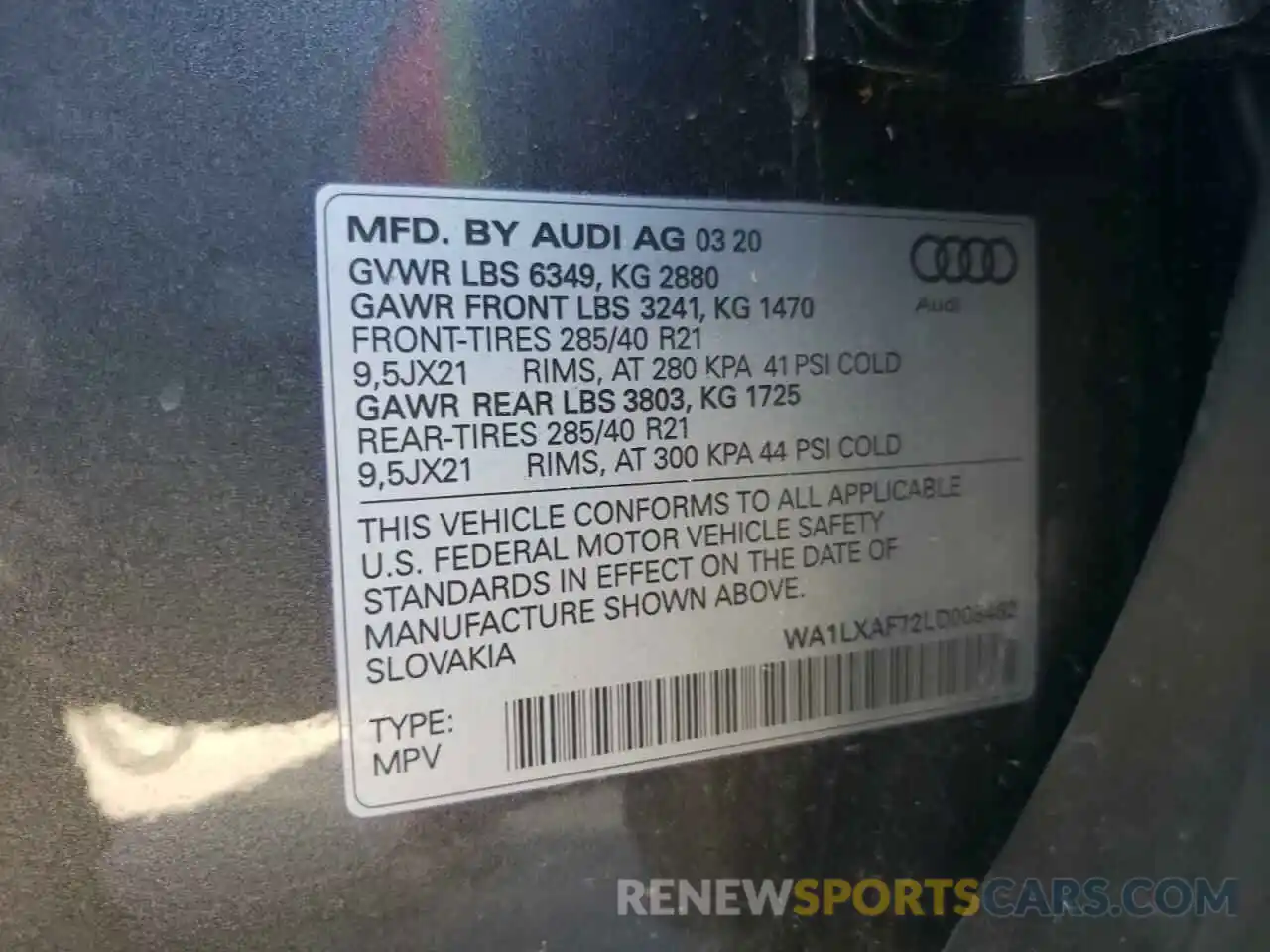 10 Photograph of a damaged car WA1LXAF72LD008482 AUDI Q7 2020