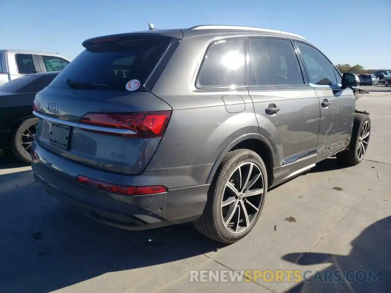 4 Фотография поврежденного автомобиля WA1LXAF72LD008482 AUDI Q7 2020