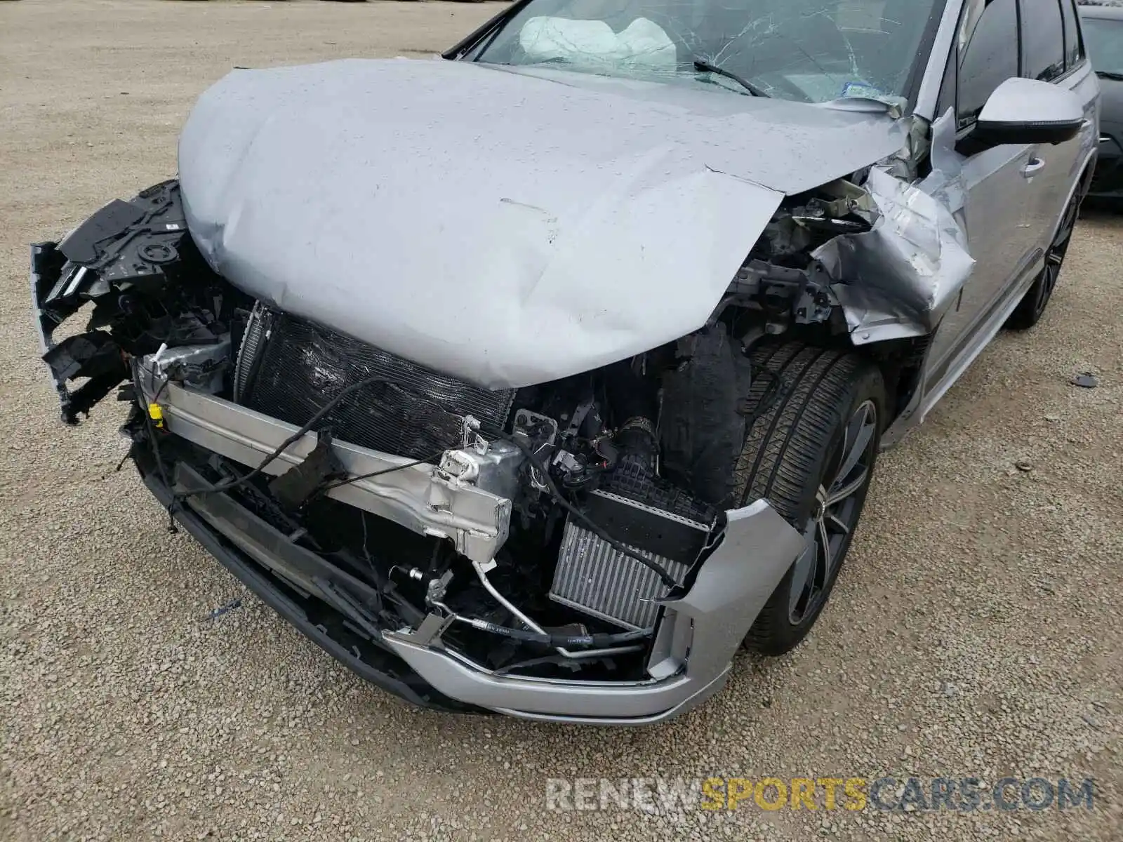 9 Photograph of a damaged car WA1LXAF73LD001427 AUDI Q7 2020