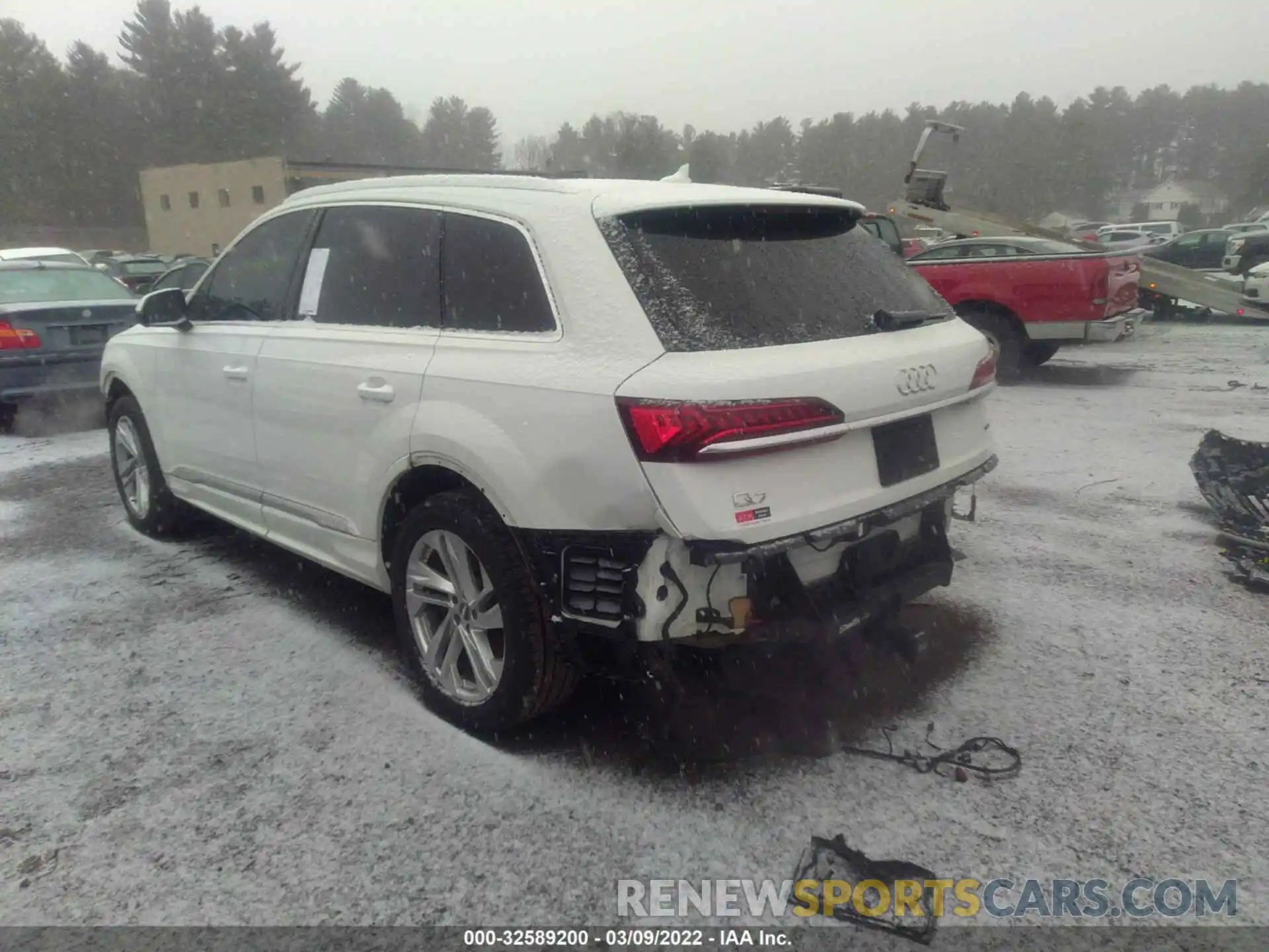 3 Photograph of a damaged car WA1LXAF73LD002089 AUDI Q7 2020