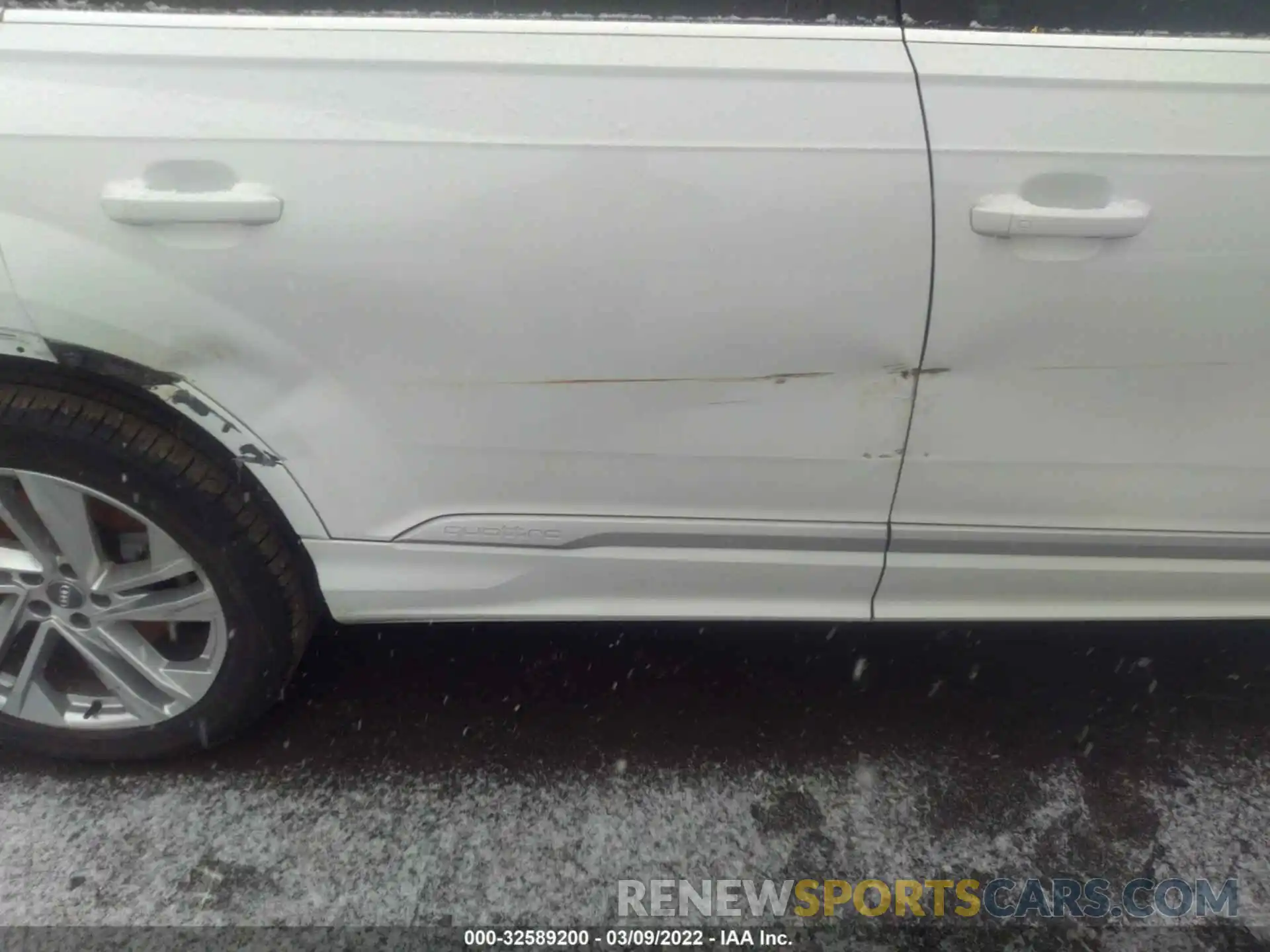 6 Photograph of a damaged car WA1LXAF73LD002089 AUDI Q7 2020