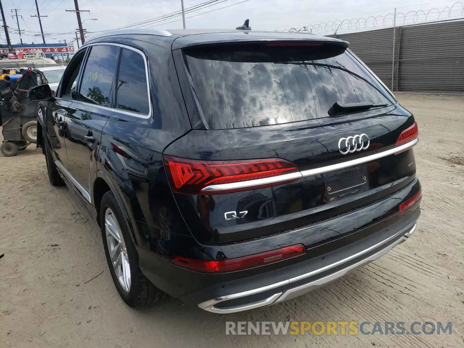 3 Фотография поврежденного автомобиля WA1LXAF73LD002173 AUDI Q7 2020