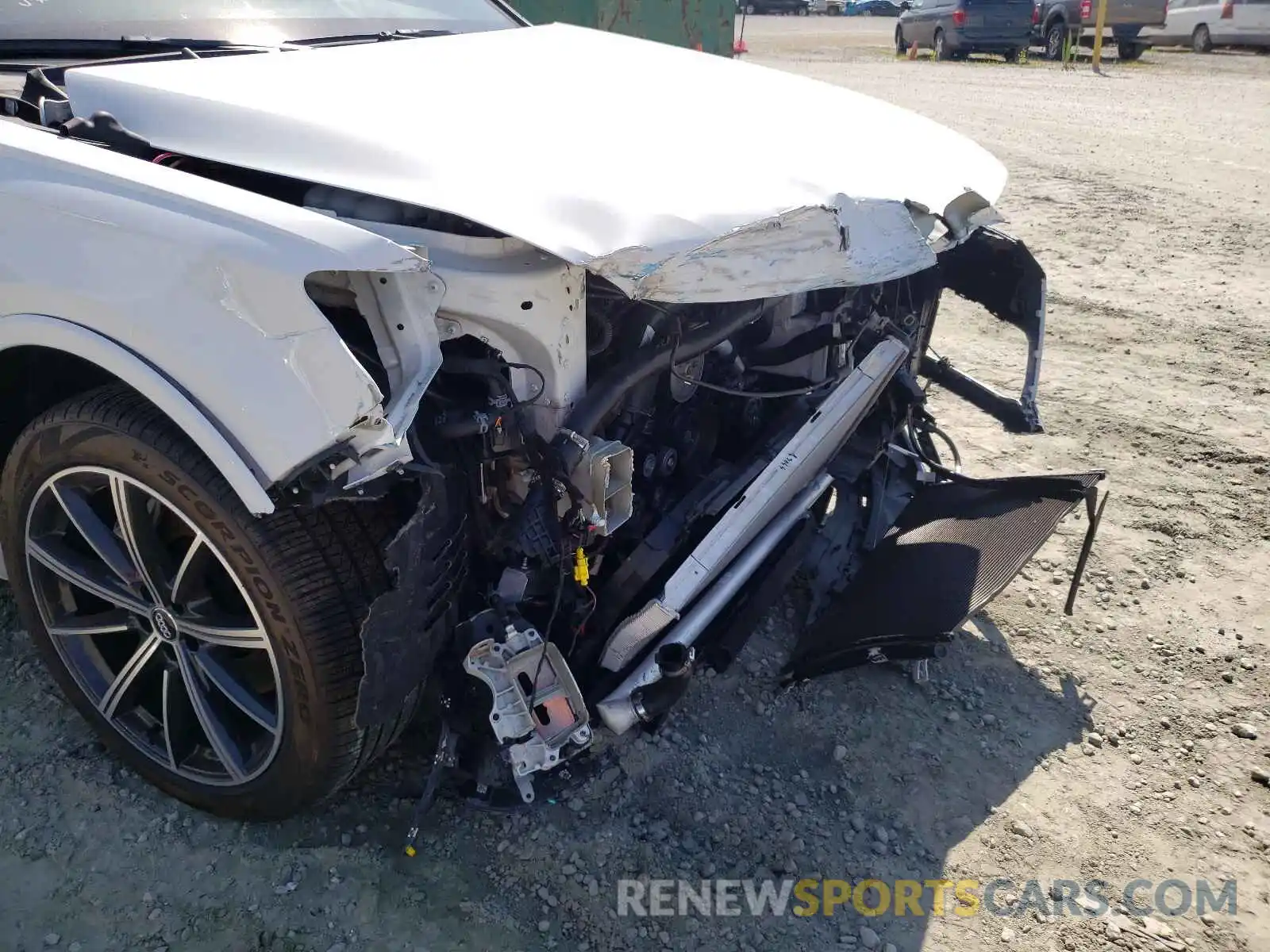 8 Photograph of a damaged car WA1LXAF73LD012539 AUDI Q7 2020