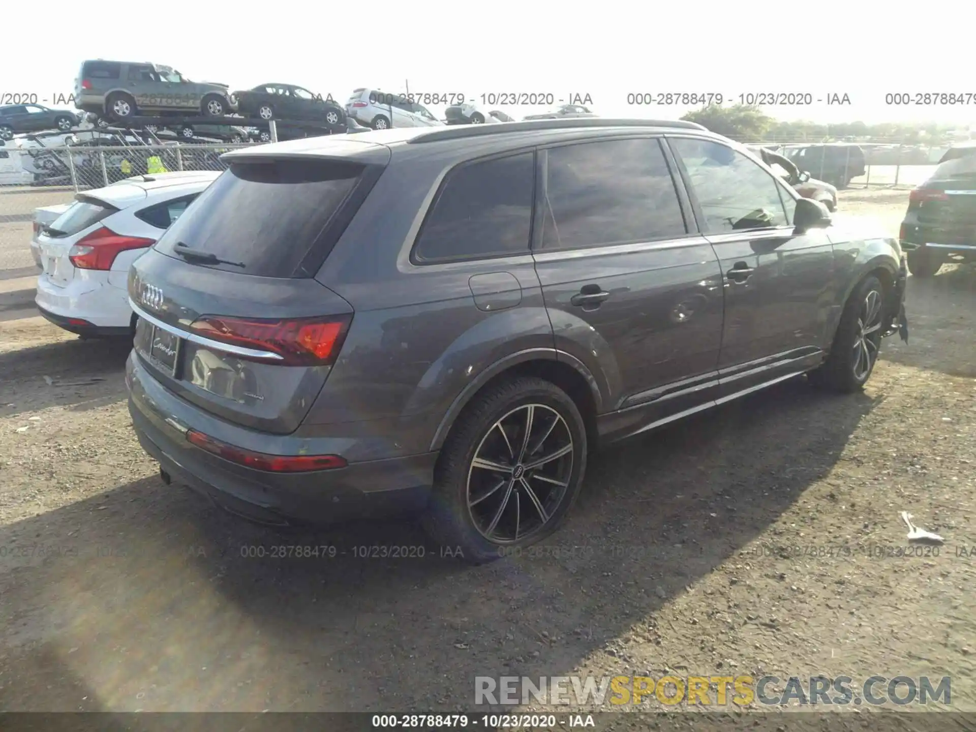 4 Photograph of a damaged car WA1LXAF73LD012816 AUDI Q7 2020