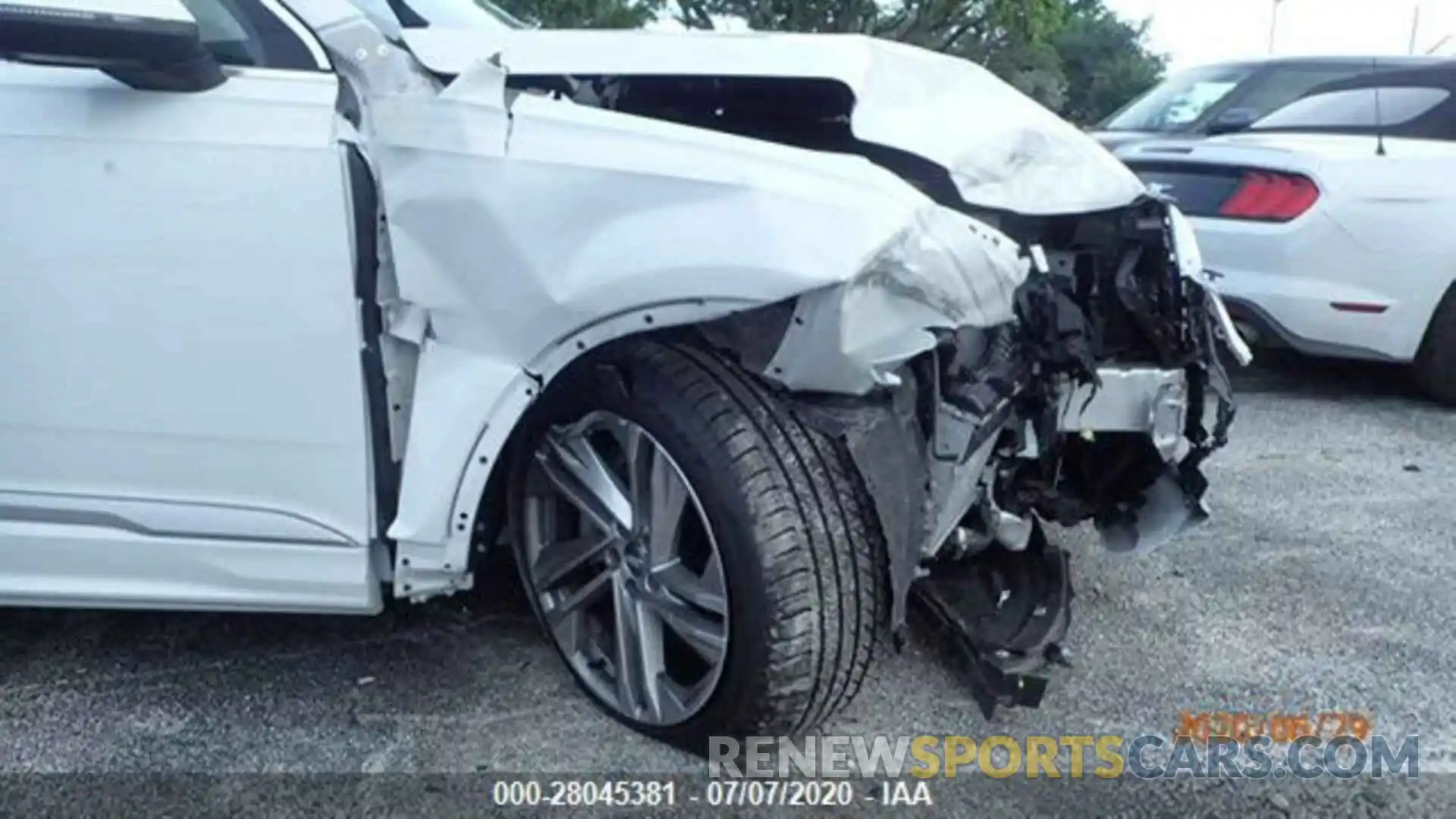 7 Photograph of a damaged car WA1LXAF76LD001910 AUDI Q7 2020