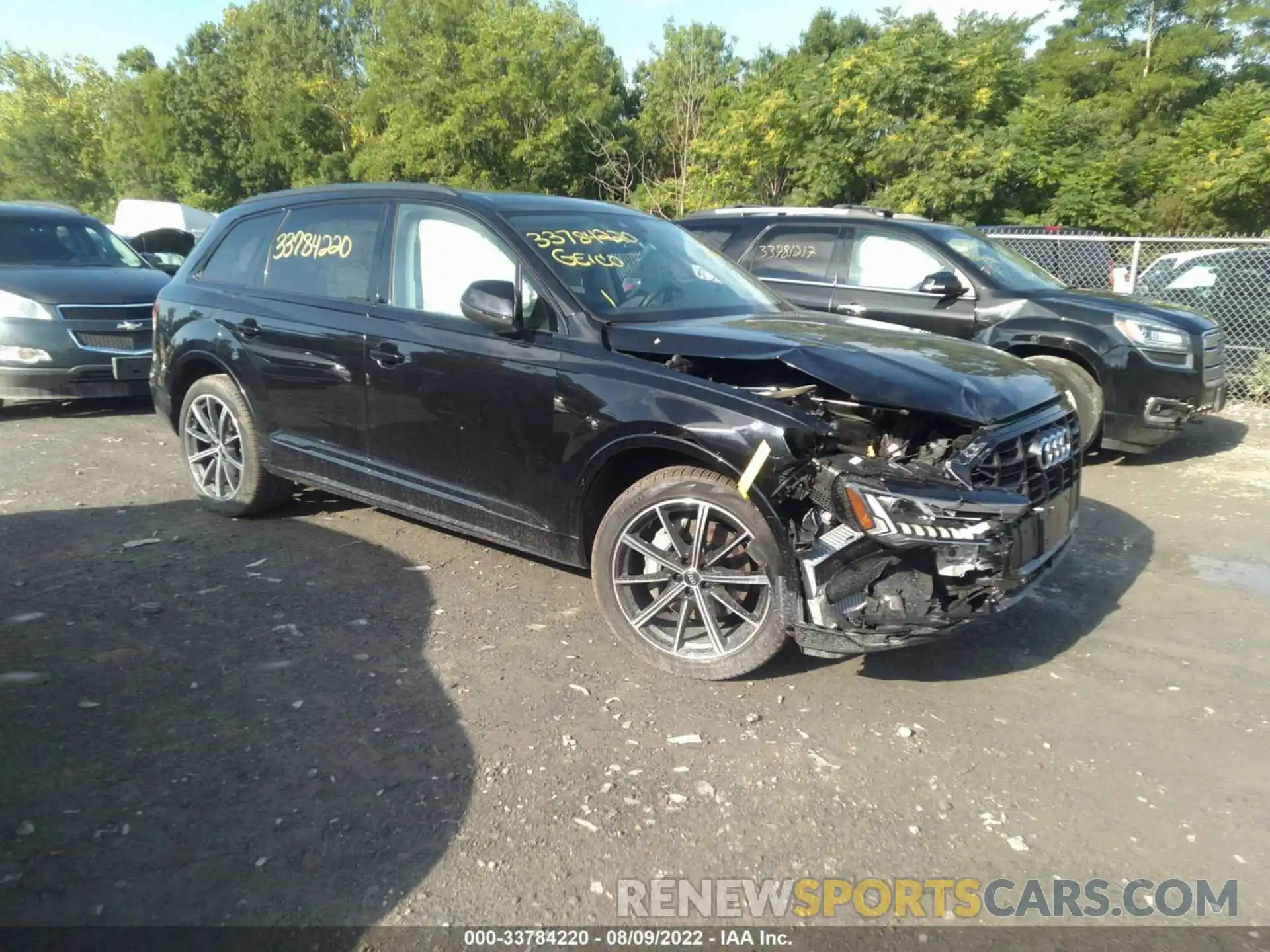 1 Photograph of a damaged car WA1LXAF76LD010445 AUDI Q7 2020