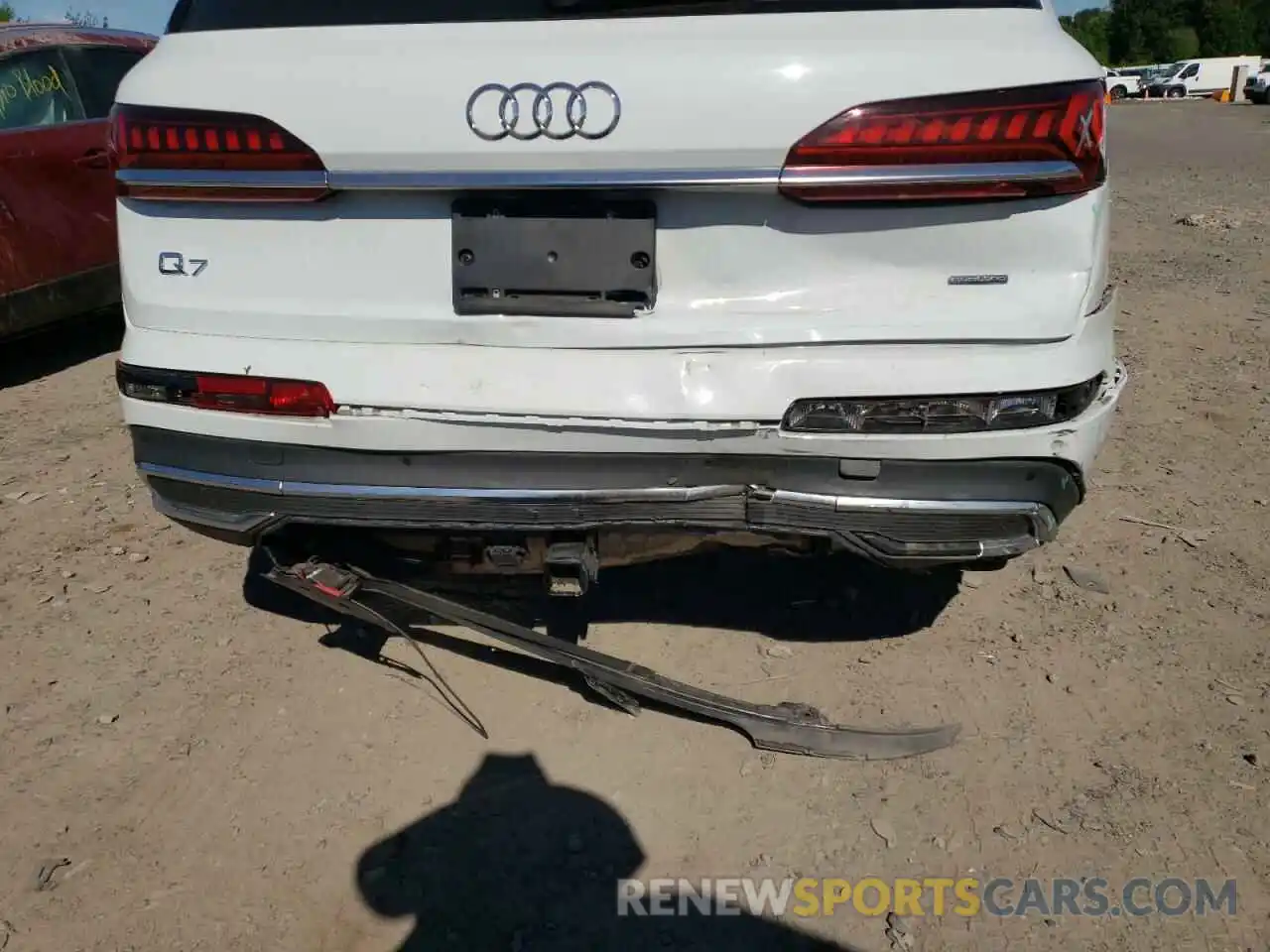 9 Photograph of a damaged car WA1LXAF77LD003763 AUDI Q7 2020