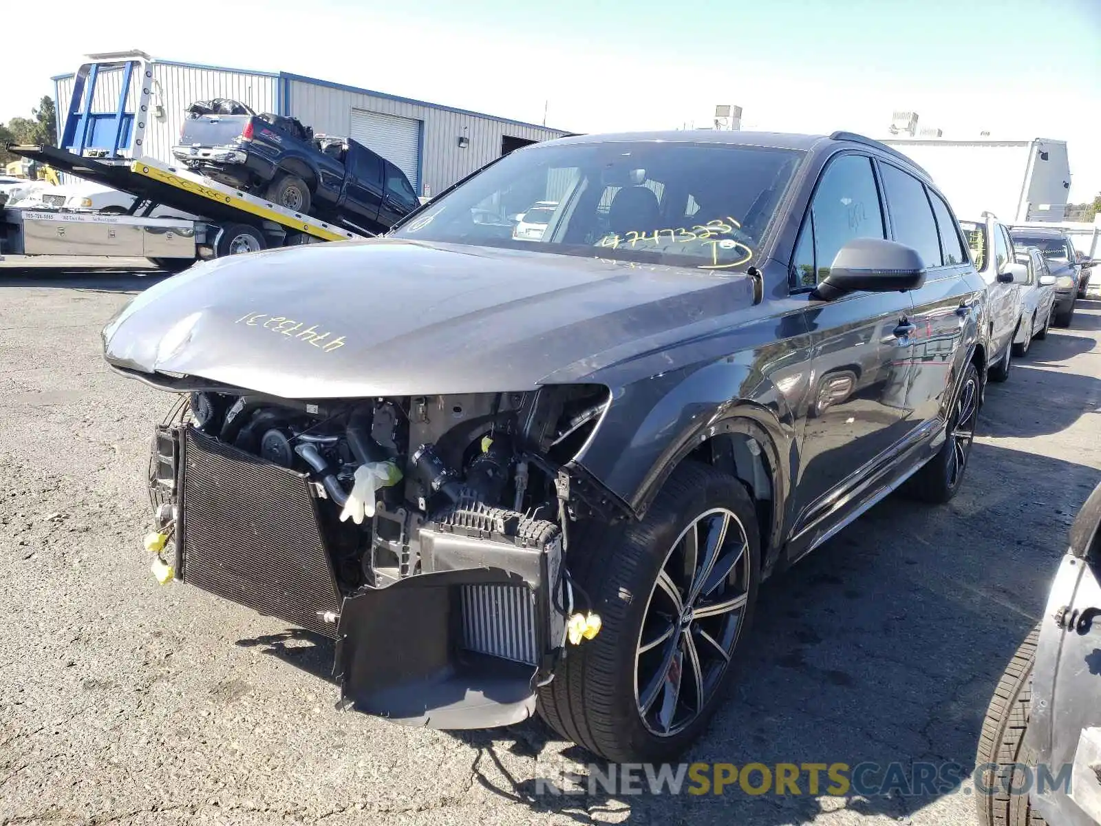 2 Photograph of a damaged car WA1LXAF78LD001522 AUDI Q7 2020