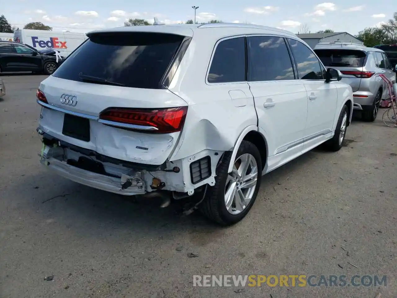 4 Photograph of a damaged car WA1LXAF78LD010382 AUDI Q7 2020