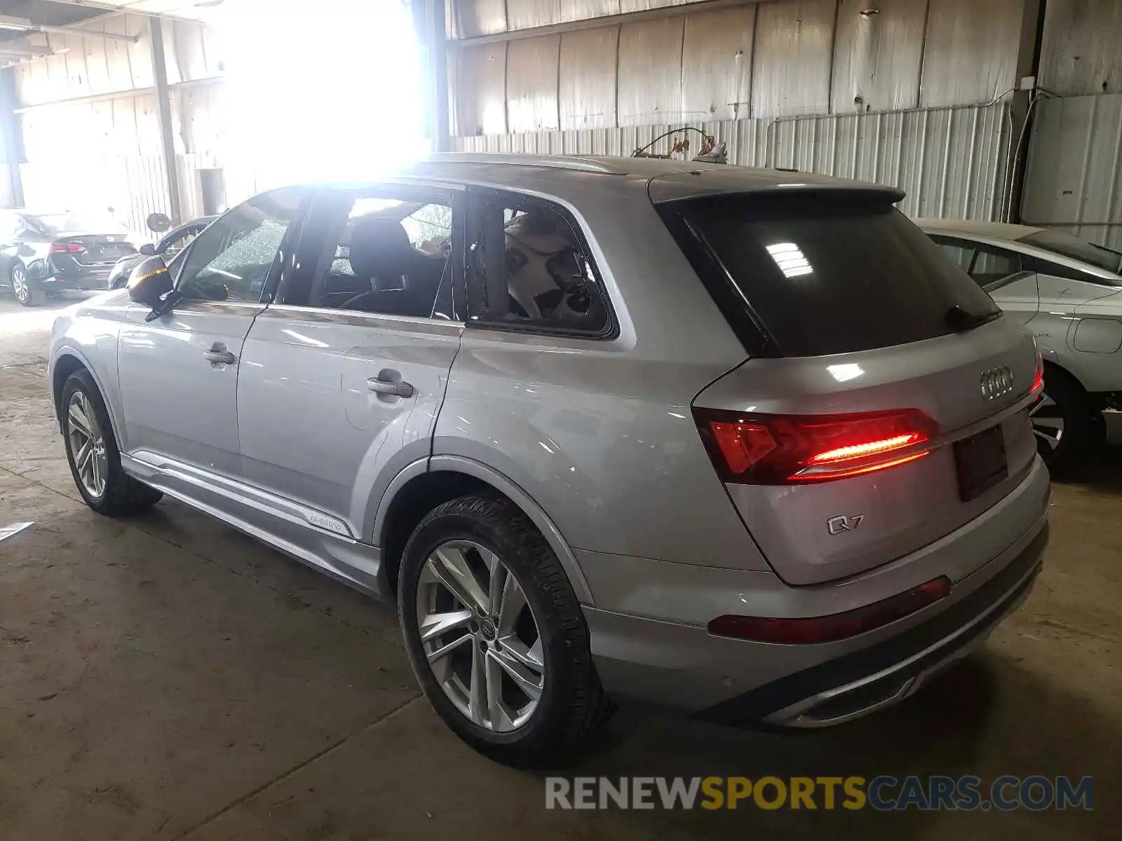 3 Фотография поврежденного автомобиля WA1LXAF7XLD002056 AUDI Q7 2020